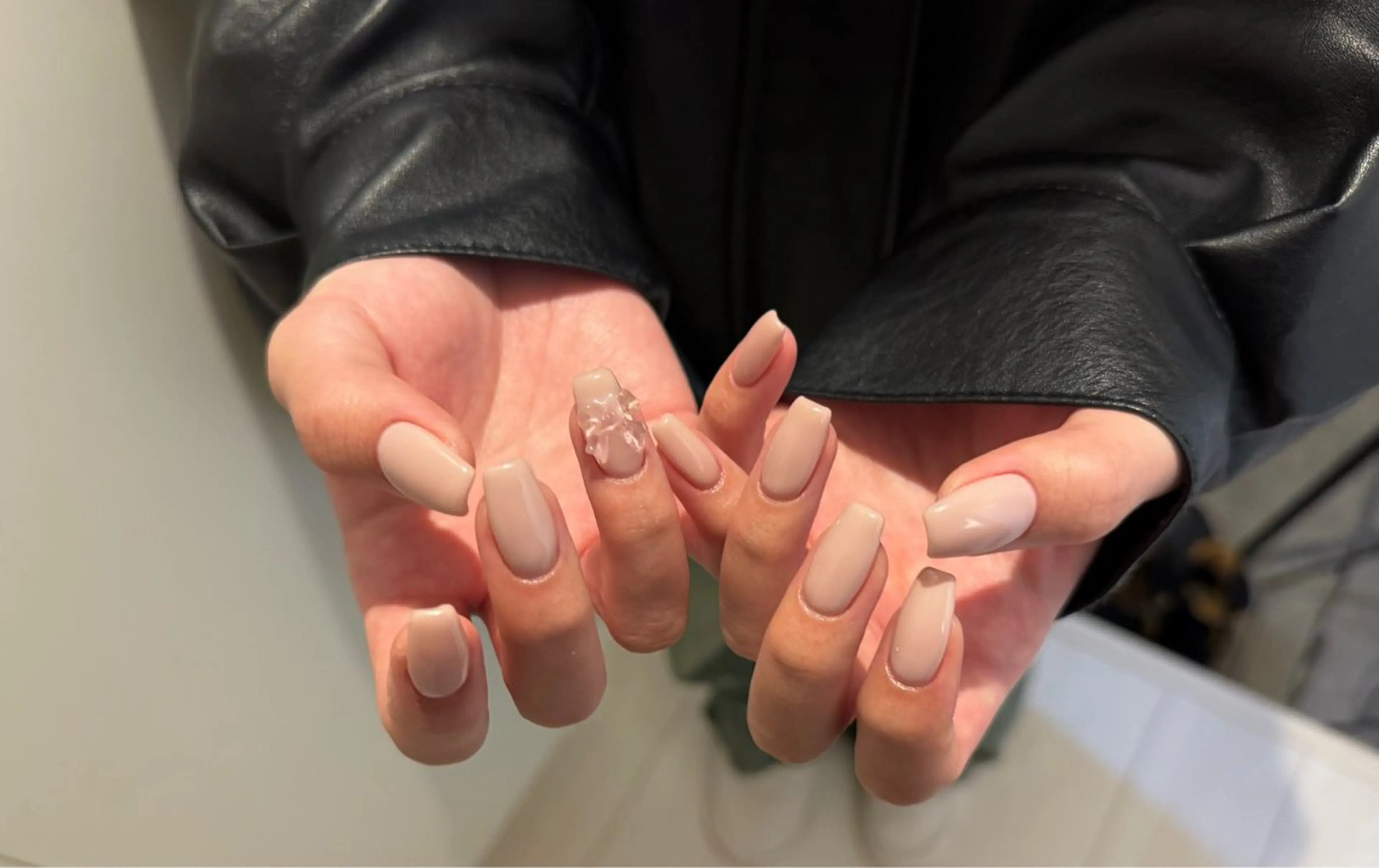 ネイル リボン Elle. HINATAのネイルデザイン
