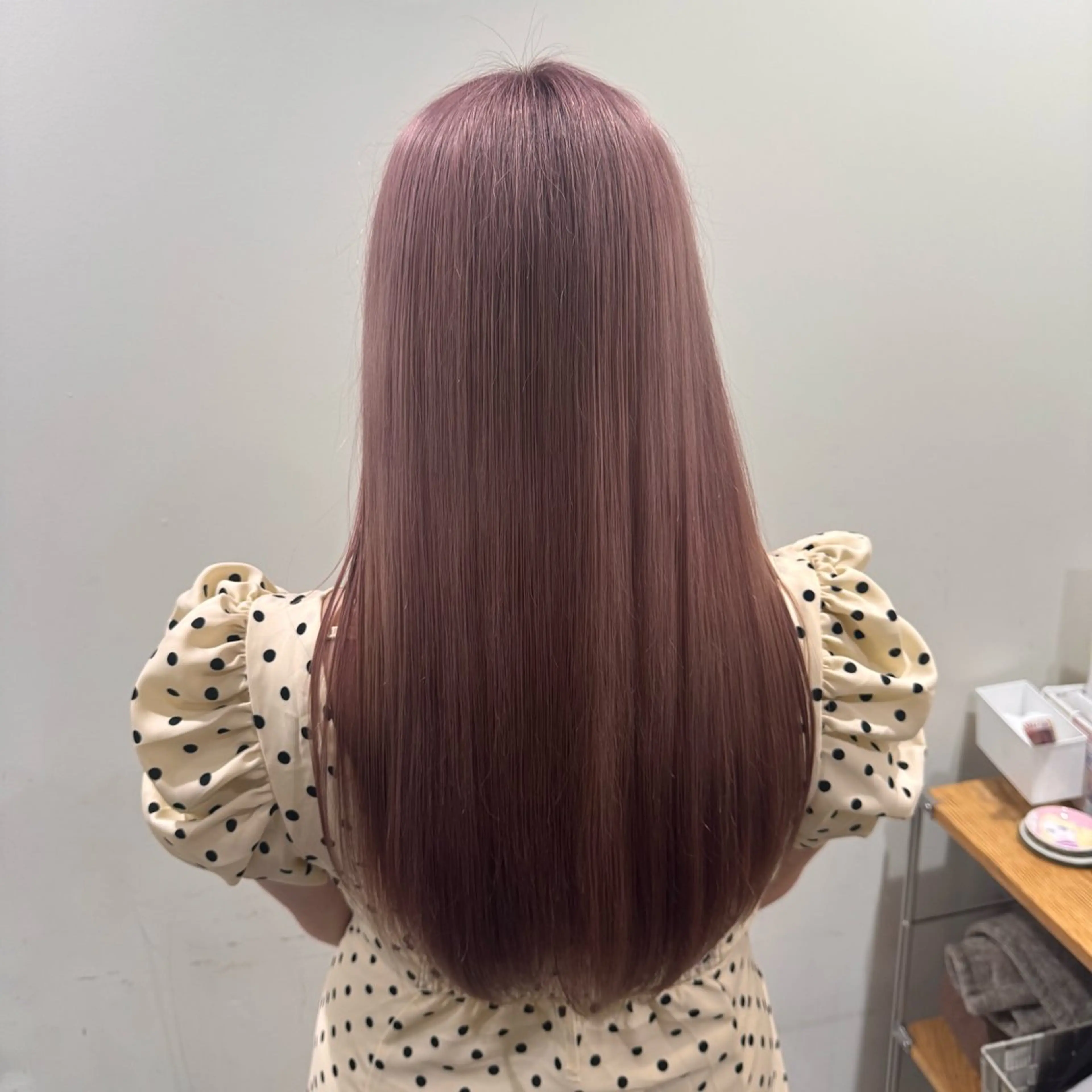 ロング カラー ヘアカラー トリートメント ヘッドスパ ブリーチカラー🦖 岡部木乃夏のヘアスタイル