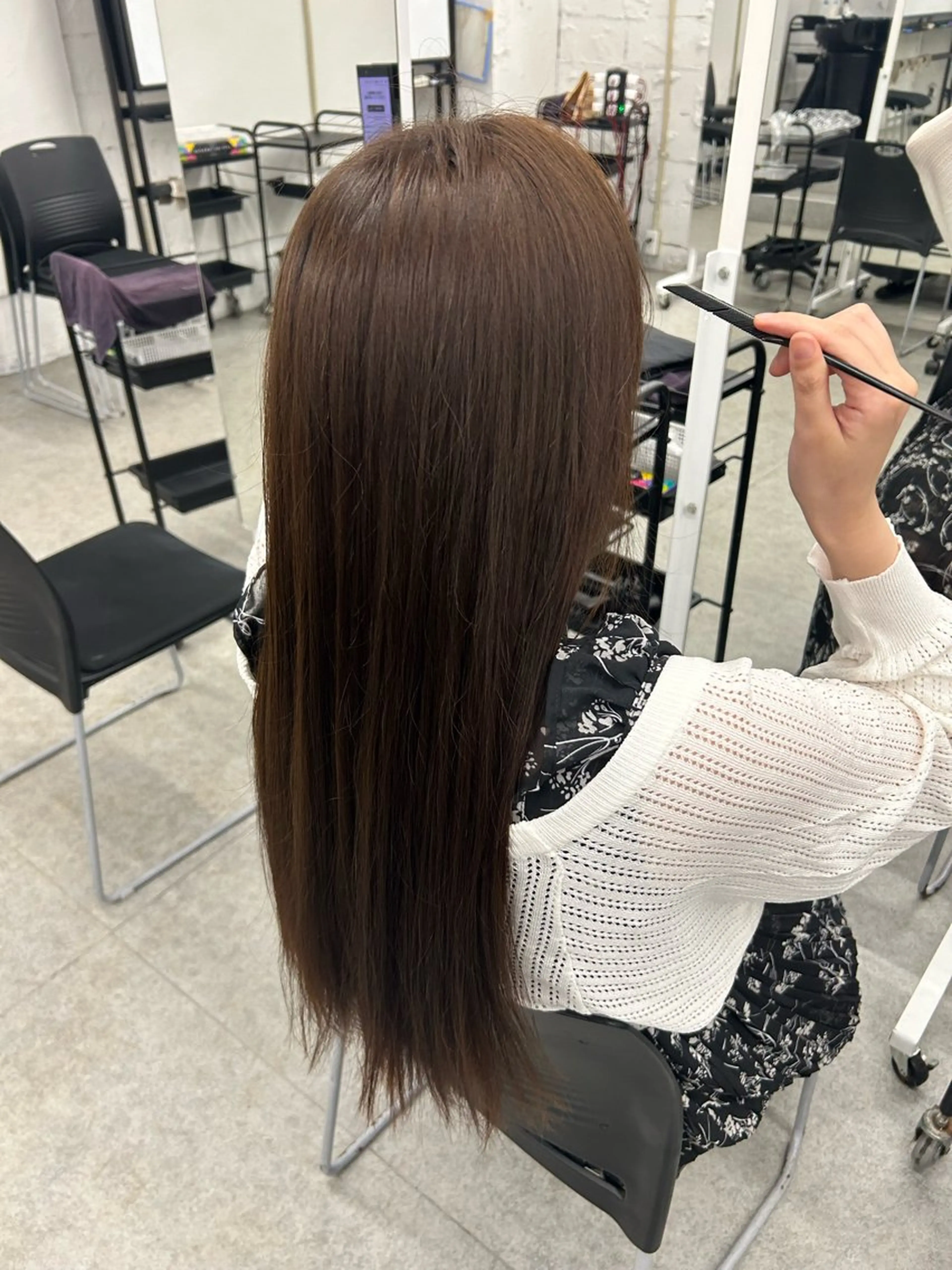 ロング カラー ヘアアレンジ ダブルカラー 髪質改善 韓国風🤍グレ ージュ🤍たくみのヘアスタイル