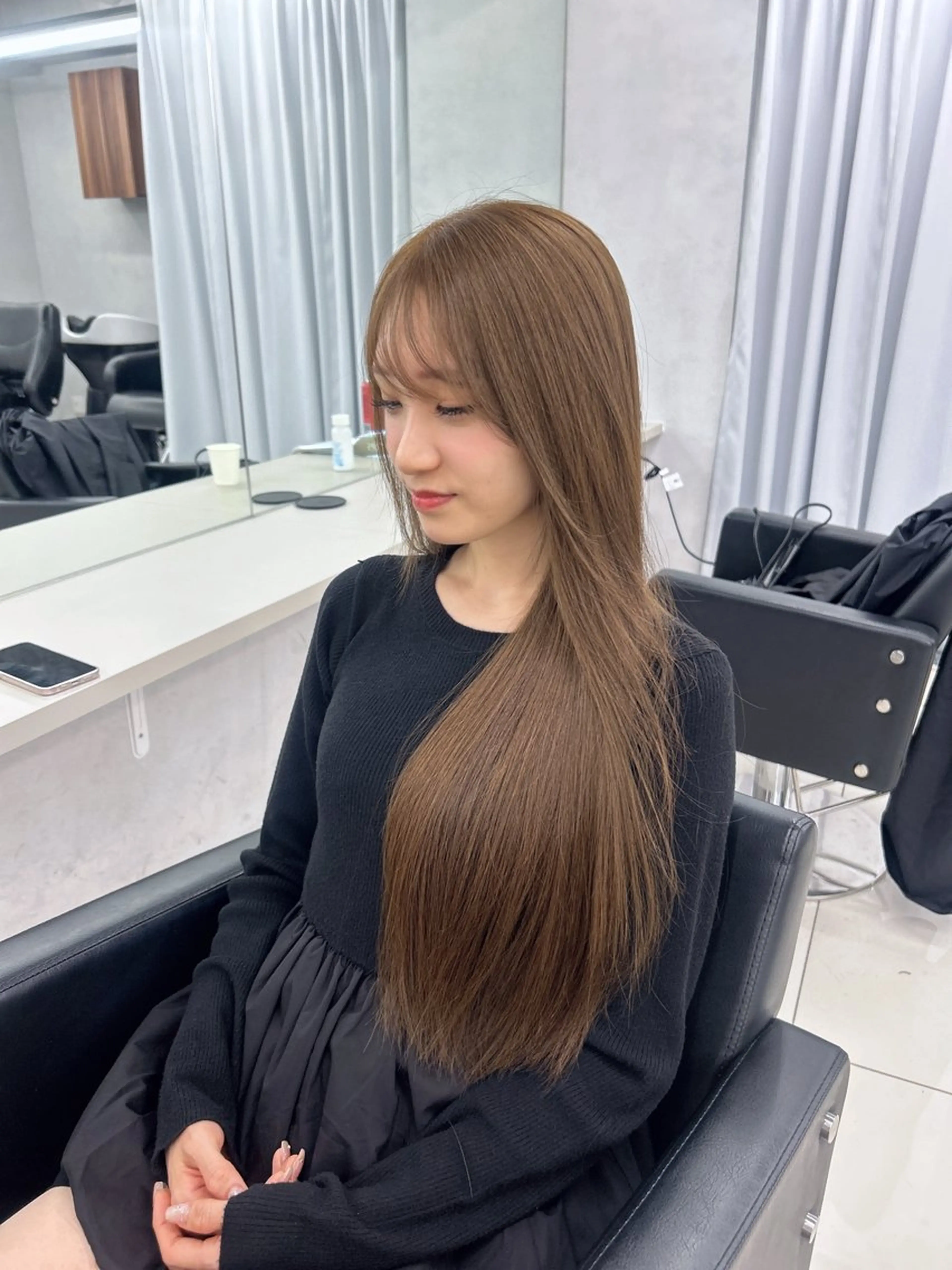 ロング カラー ヘアアレンジ ベージュカラー ブリーチ グレージュ ブリーチなしカラー オリーブベージュ カット ヘアカラー 【代表】 たき〜のヘアスタイル