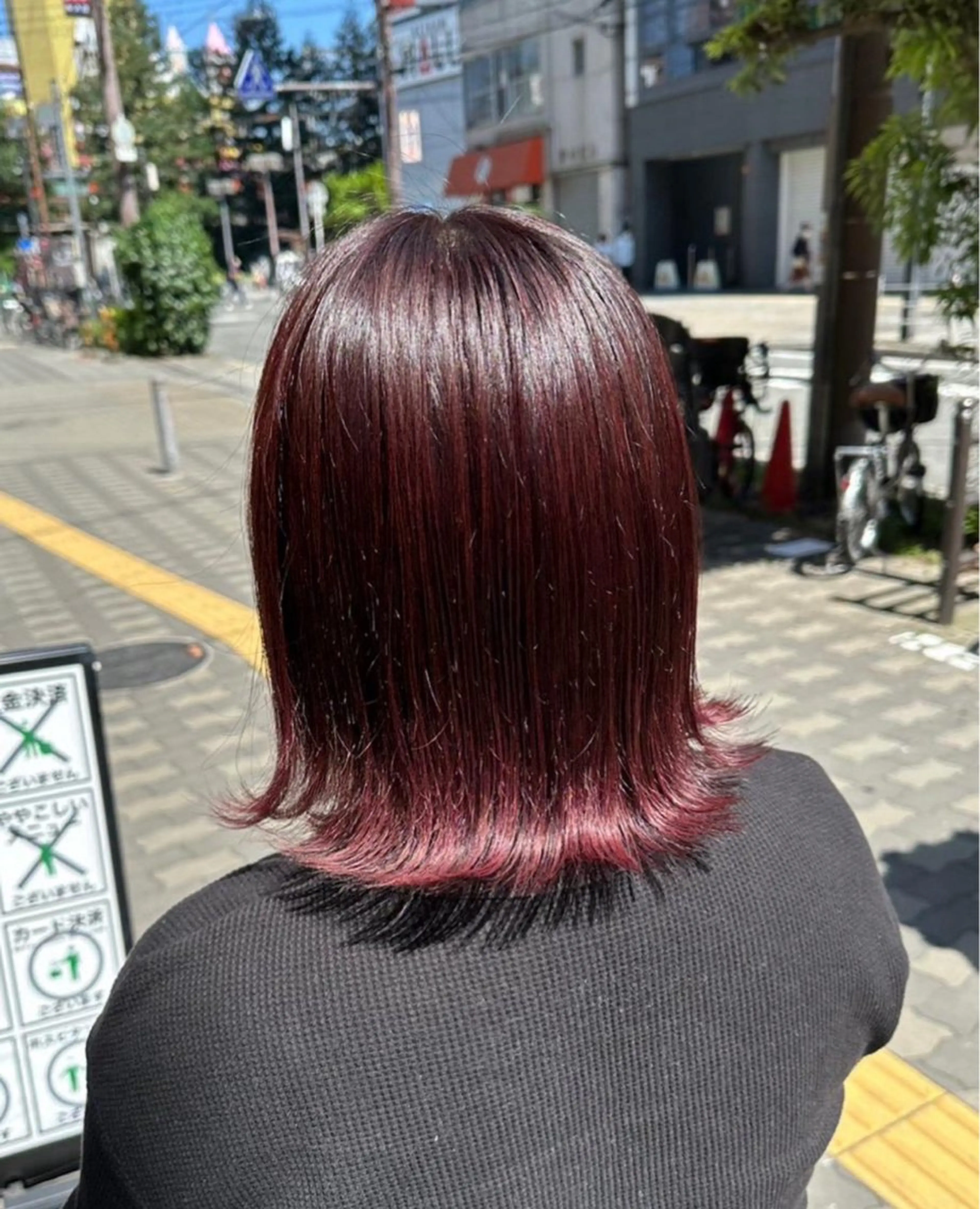 ショート カラー ブラウンカラー レッドカラー レッドブラウン 松尾 遥花のヘアスタイル