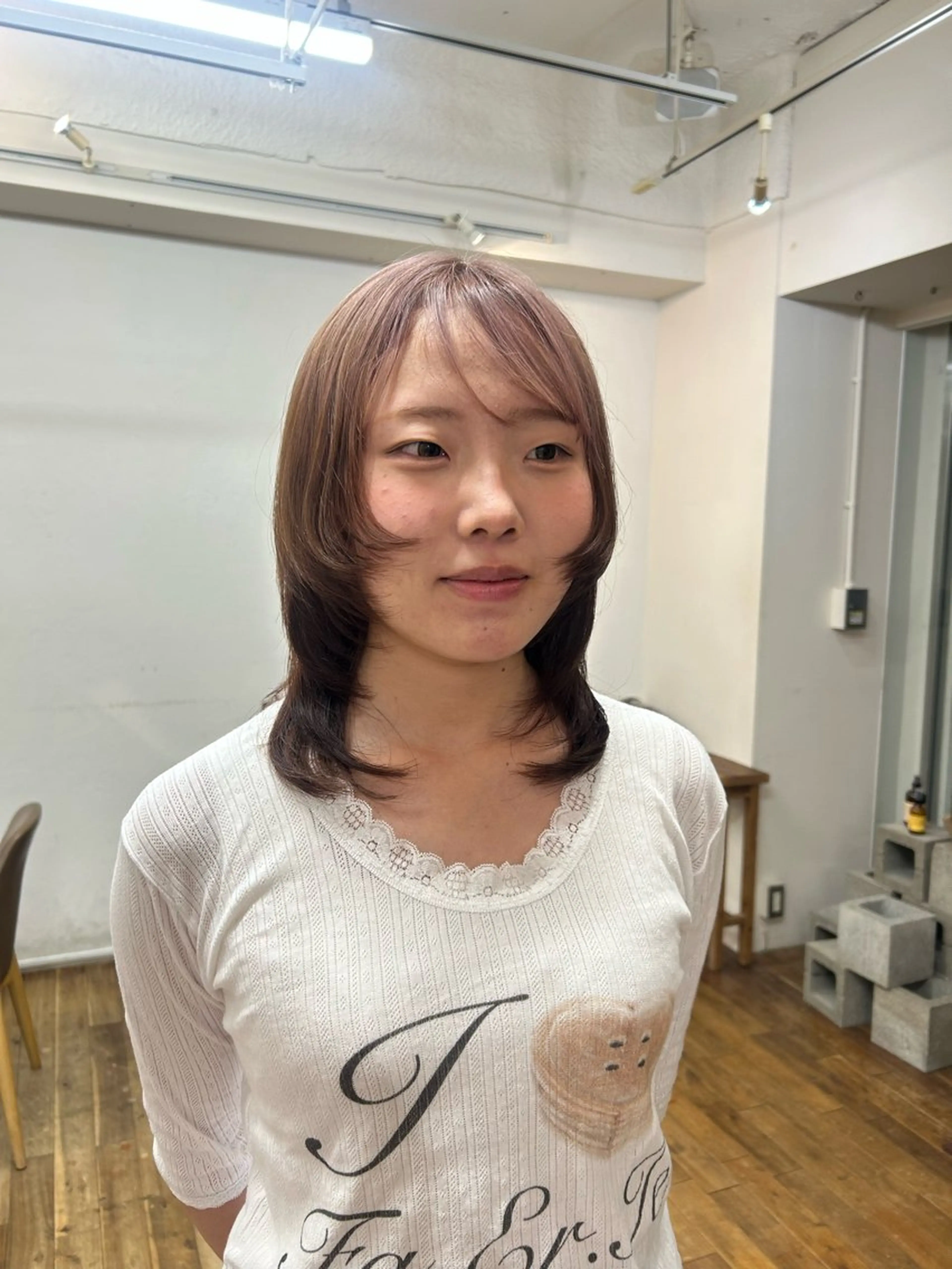 セミロング カラー ヘアカラー たにおか まなかのヘアスタイル