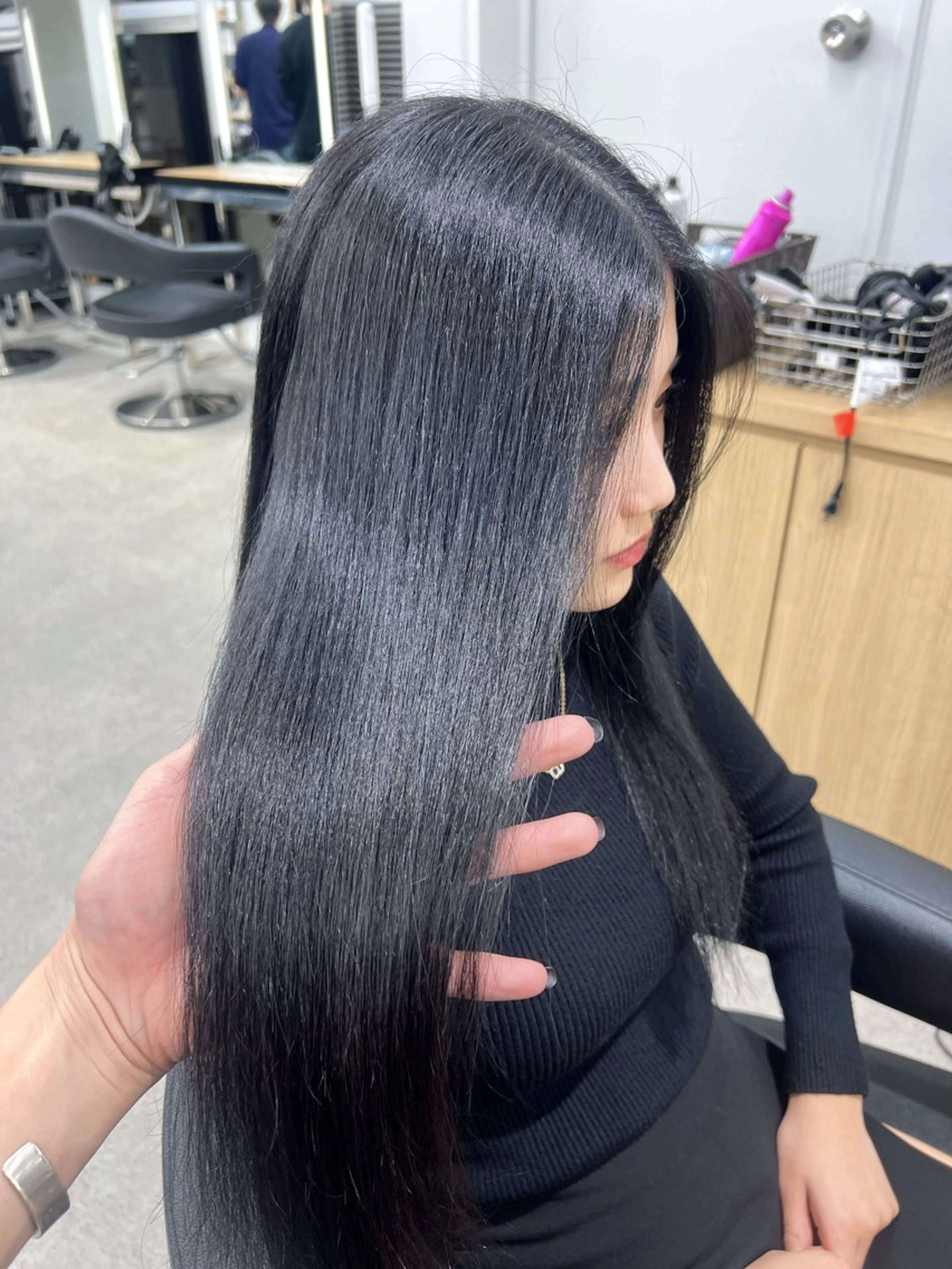 ロング カラー ヘアカラー トリートメント ヘッドスパ ヘアセット 🇨🇳中韓レイヤー 暗髪カラー🇰🇷のヘアスタイル