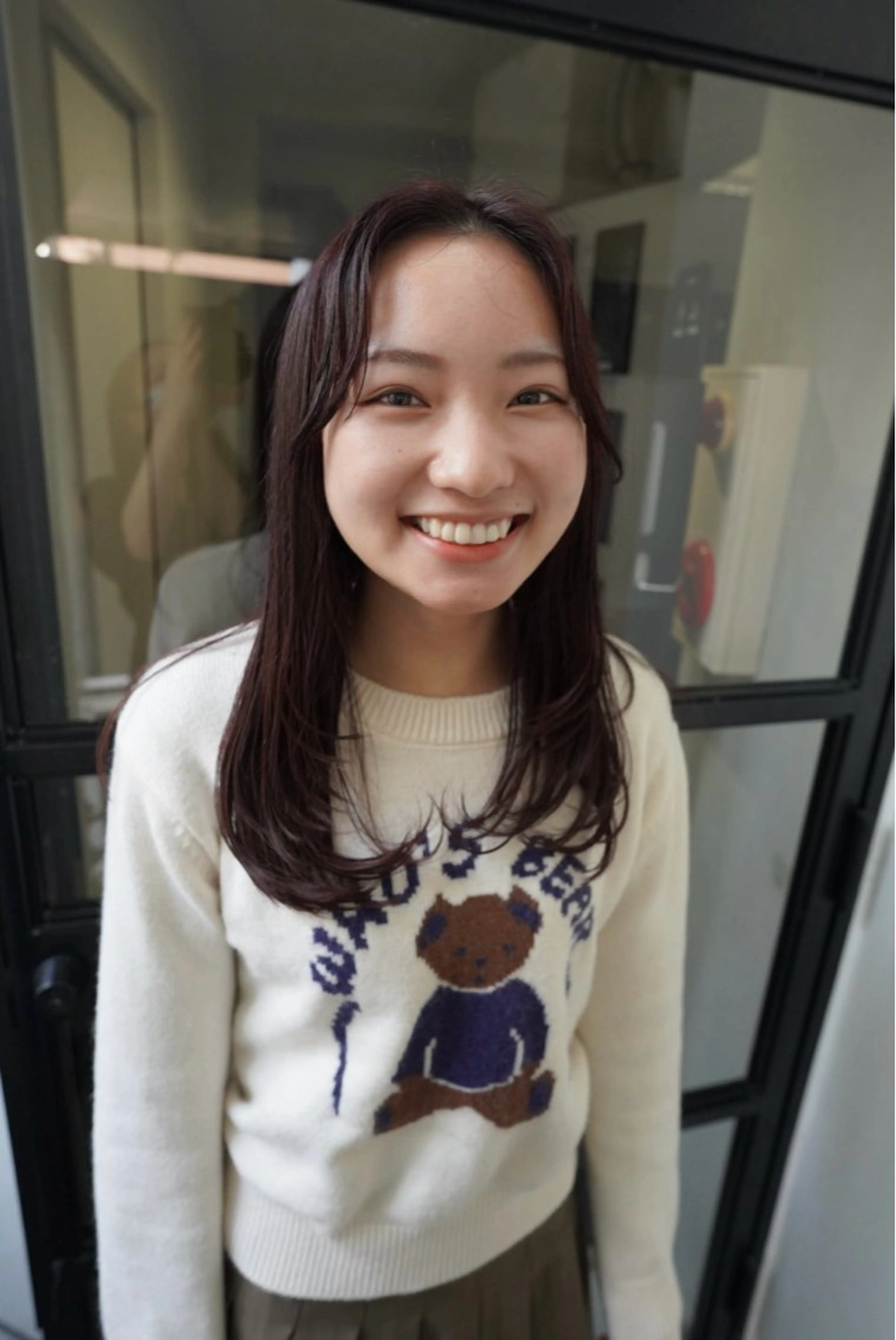 セミロング カラー ヘアカラー 堀 愛深のヘアスタイル
