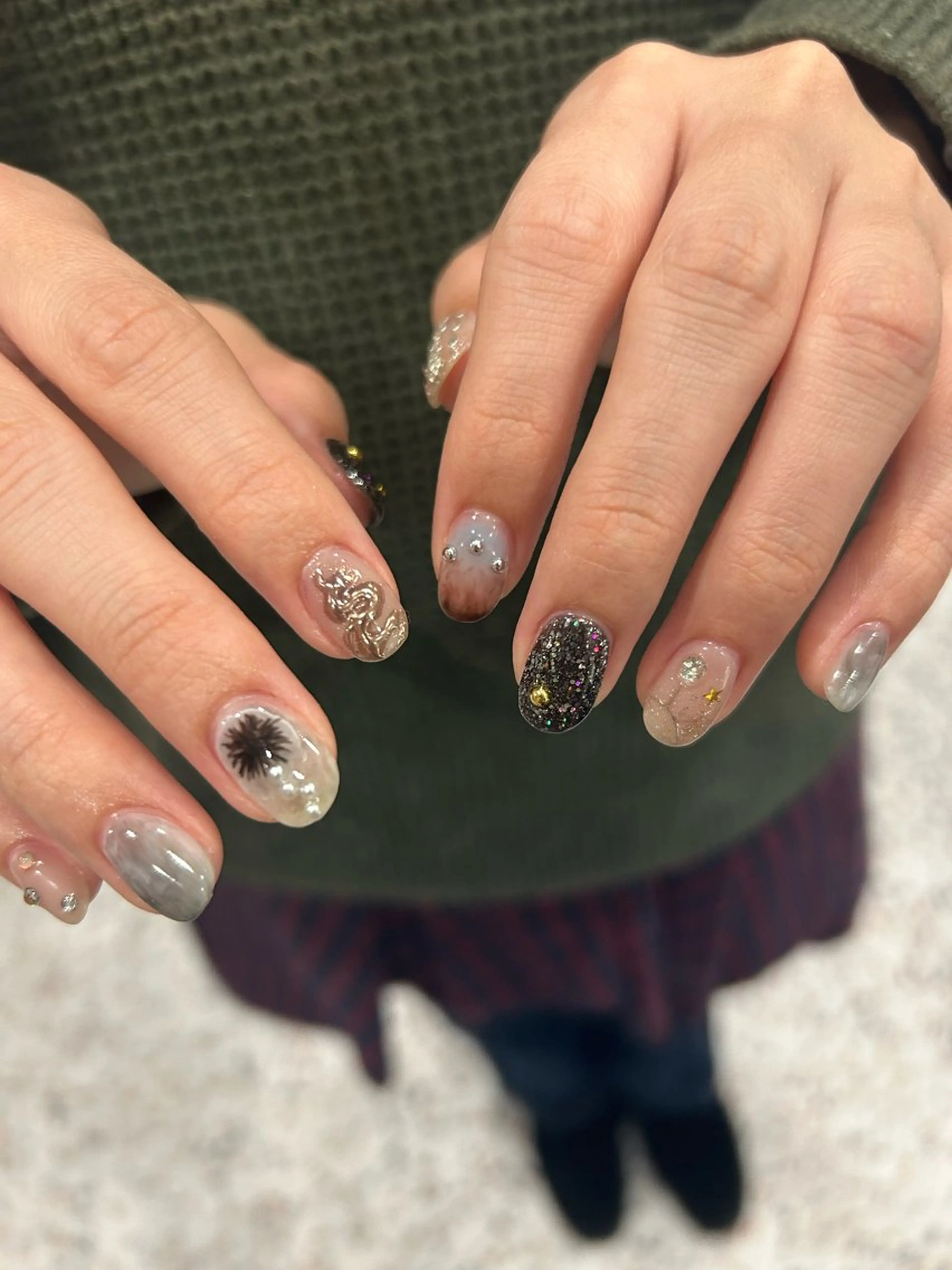 ネイル ハンドネイル 小松 千冬snazzyのネイルデザイン