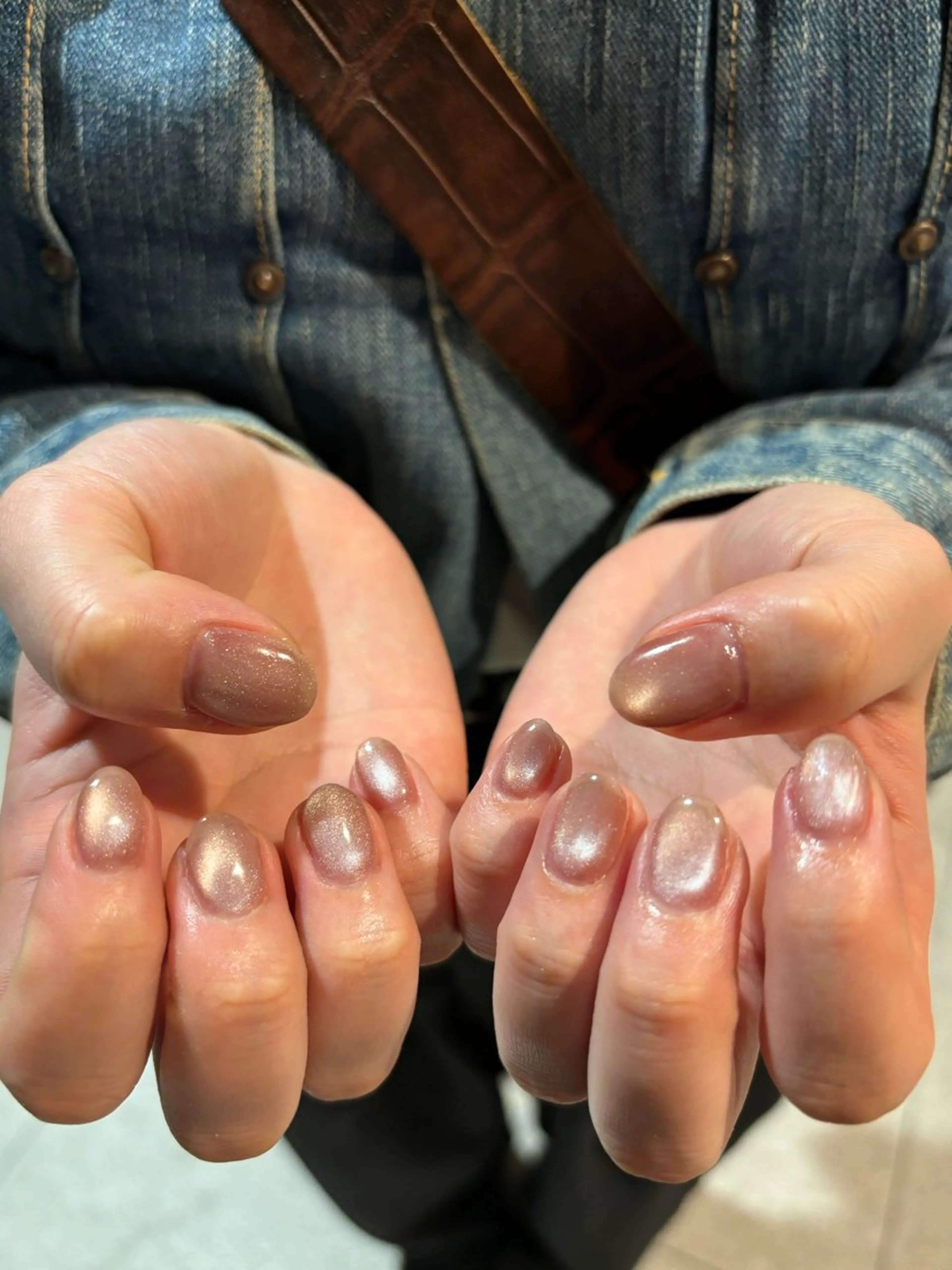 ネイル マグネットネイル ハンドネイル ネイルサロンマーノ所属・mano Hanaのネイルデザイン