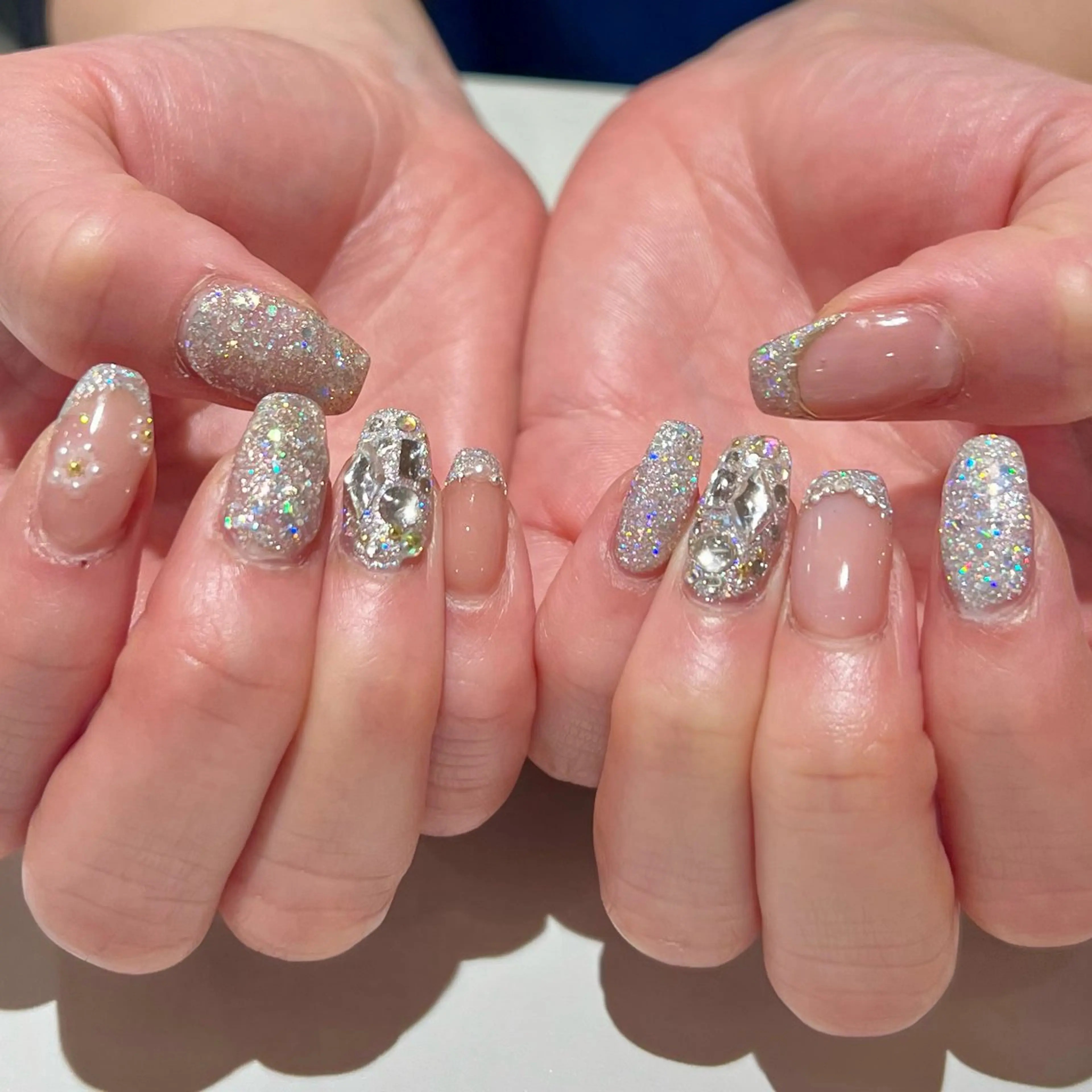 ネイル アートネイル ハンドネイル m.nail/ 🐄💛🧡❤️のネイルデザイン