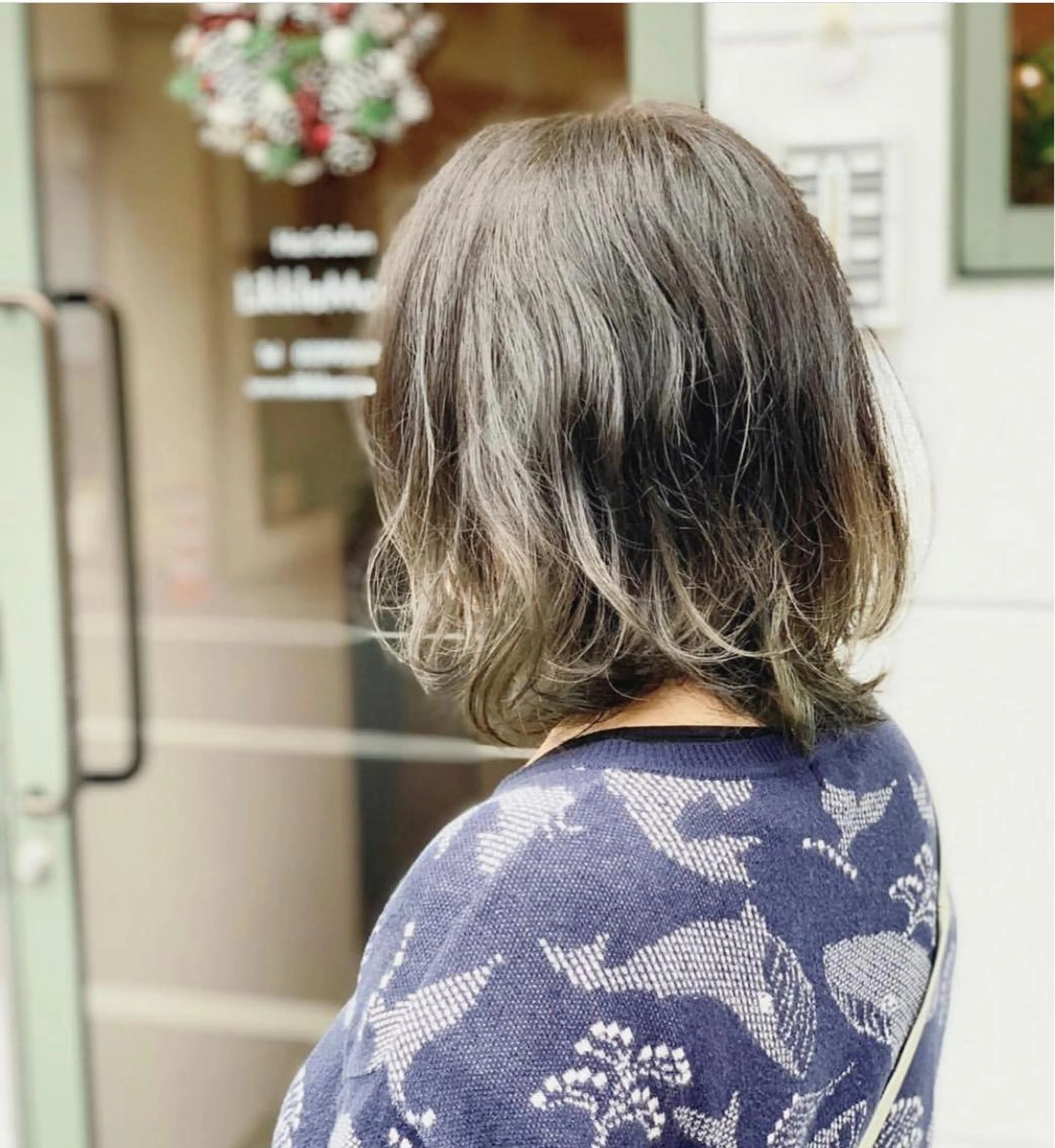 ミディアム 中嶋 【ナカジマ】のヘアスタイル