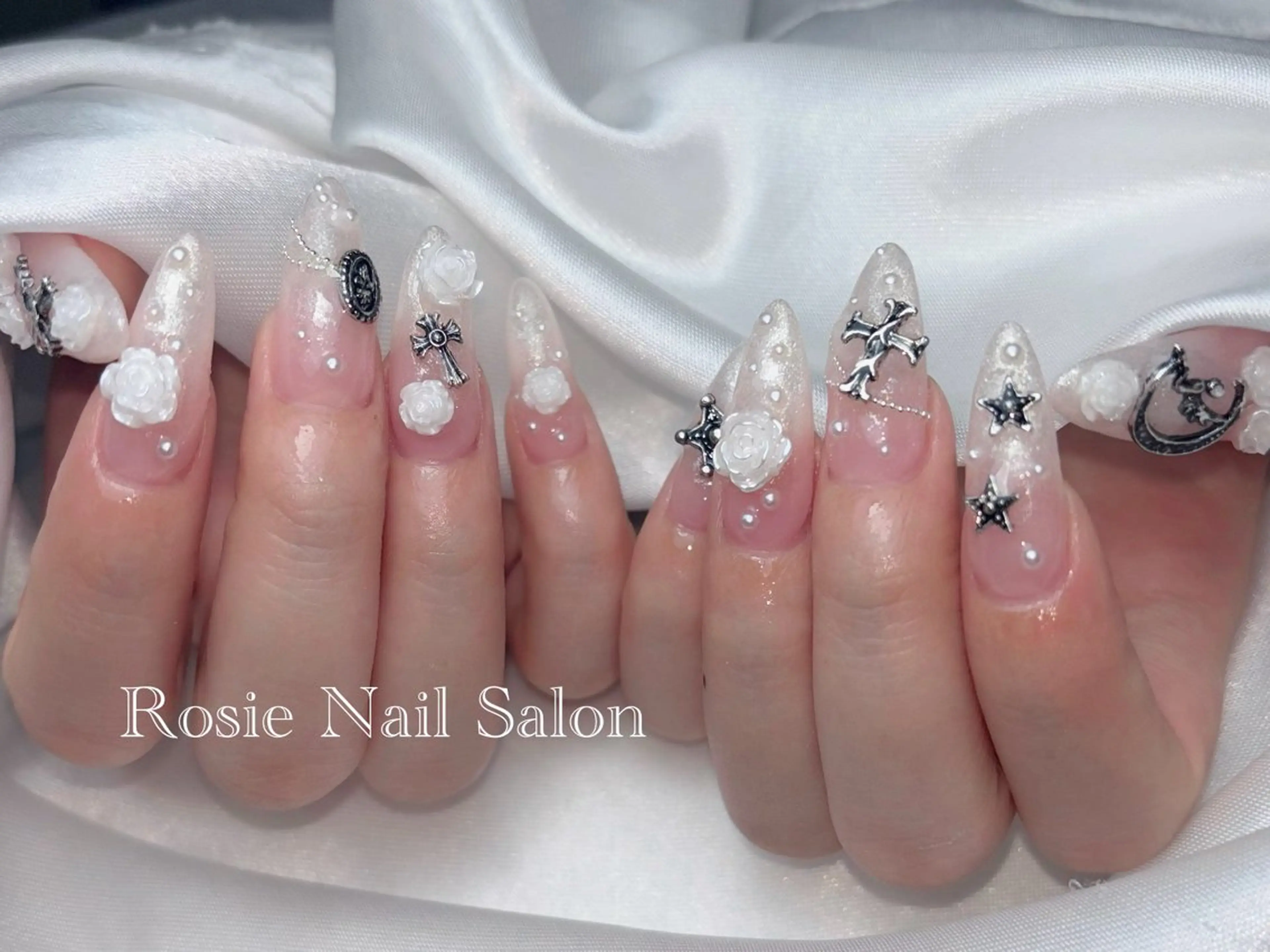 ネイル Rosie Nail サロン南越谷のネイルデザイン