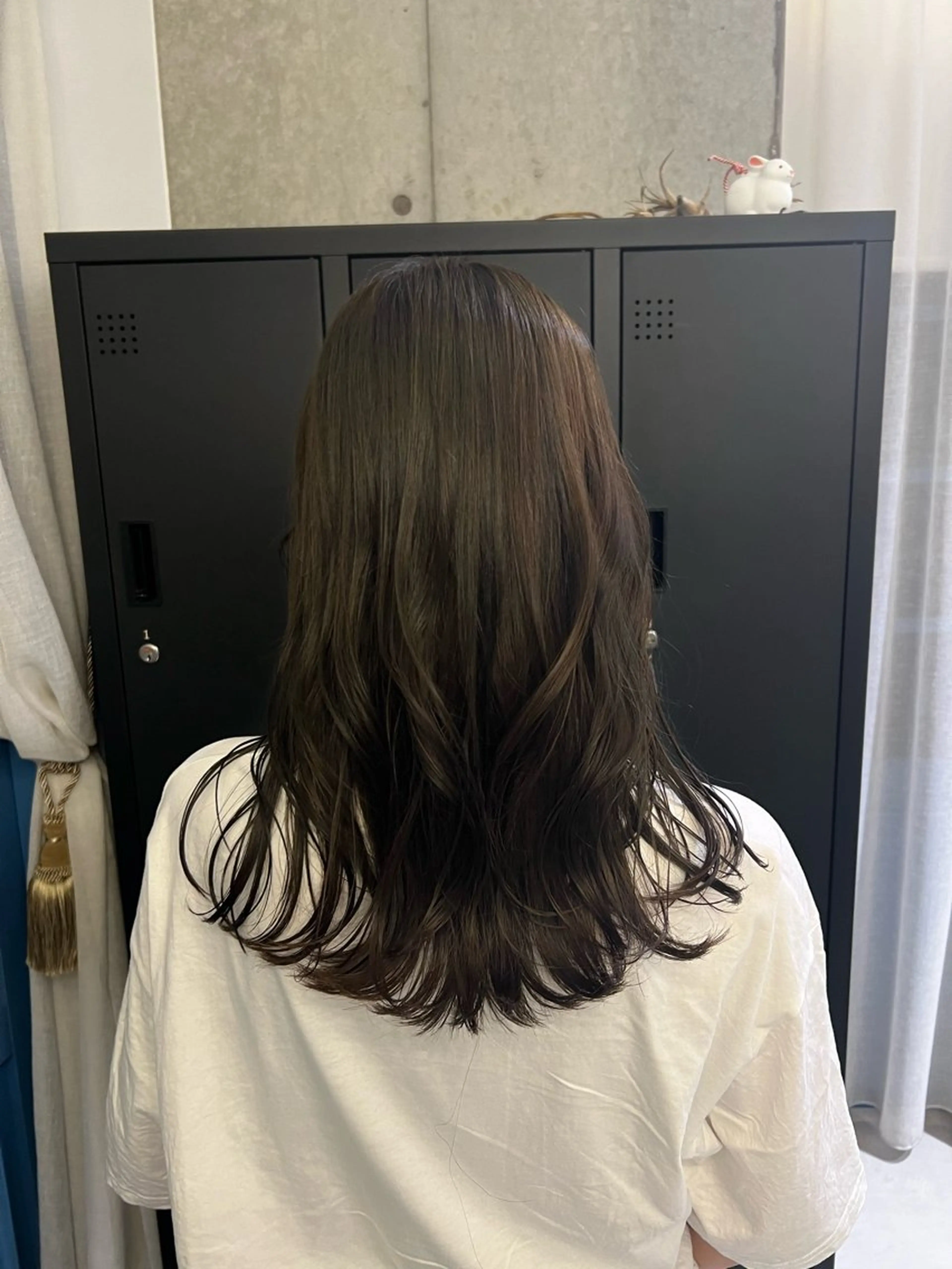 セミロング カラー ﾔﾏｼﾀ ﾘﾘのヘアスタイル