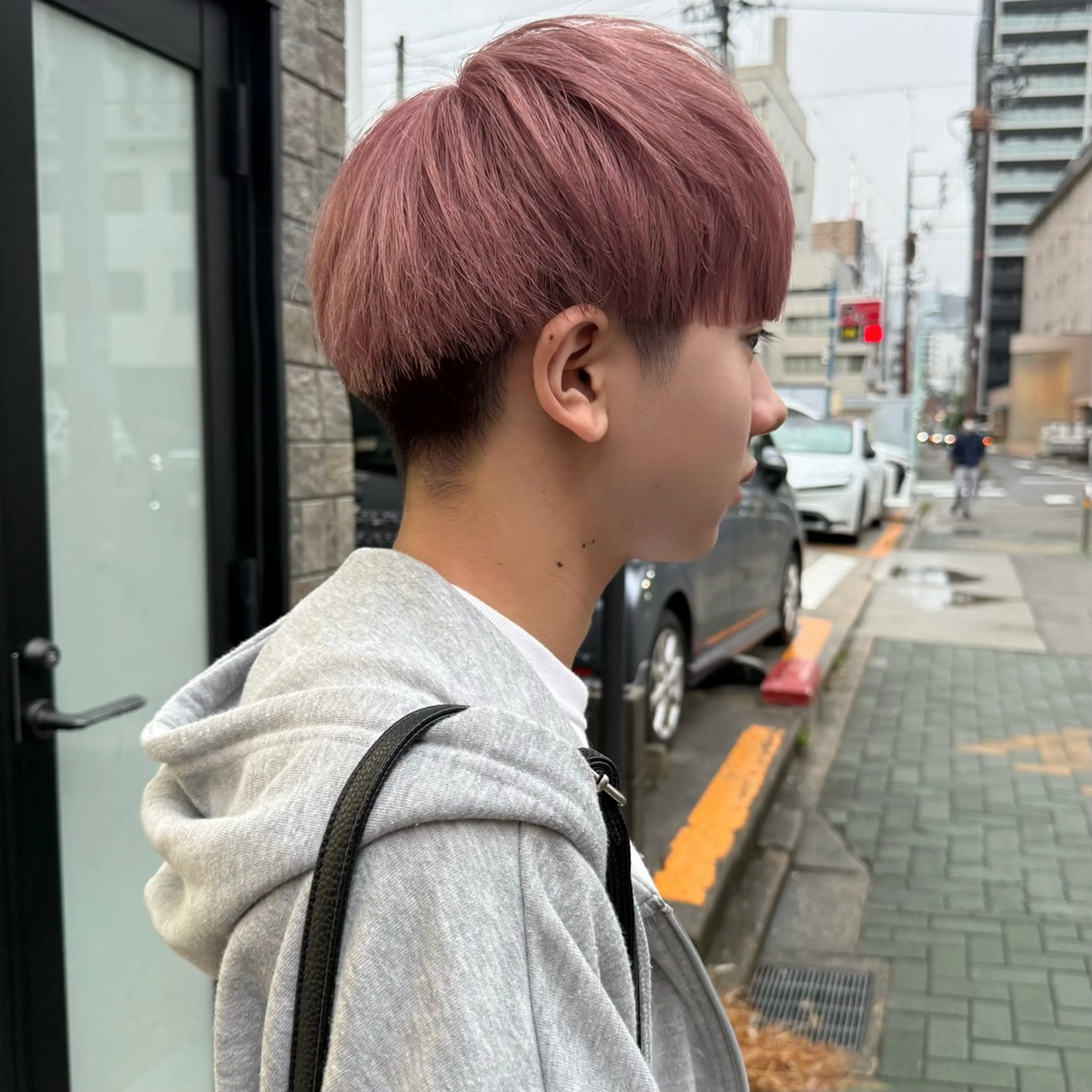 ミディアム カラー ベージュカラー ピンクカラー ピンクベージュ カット ヘアカラー 舟橋耀/ブリーチカラ ー/レイヤーカットのヘアスタイル