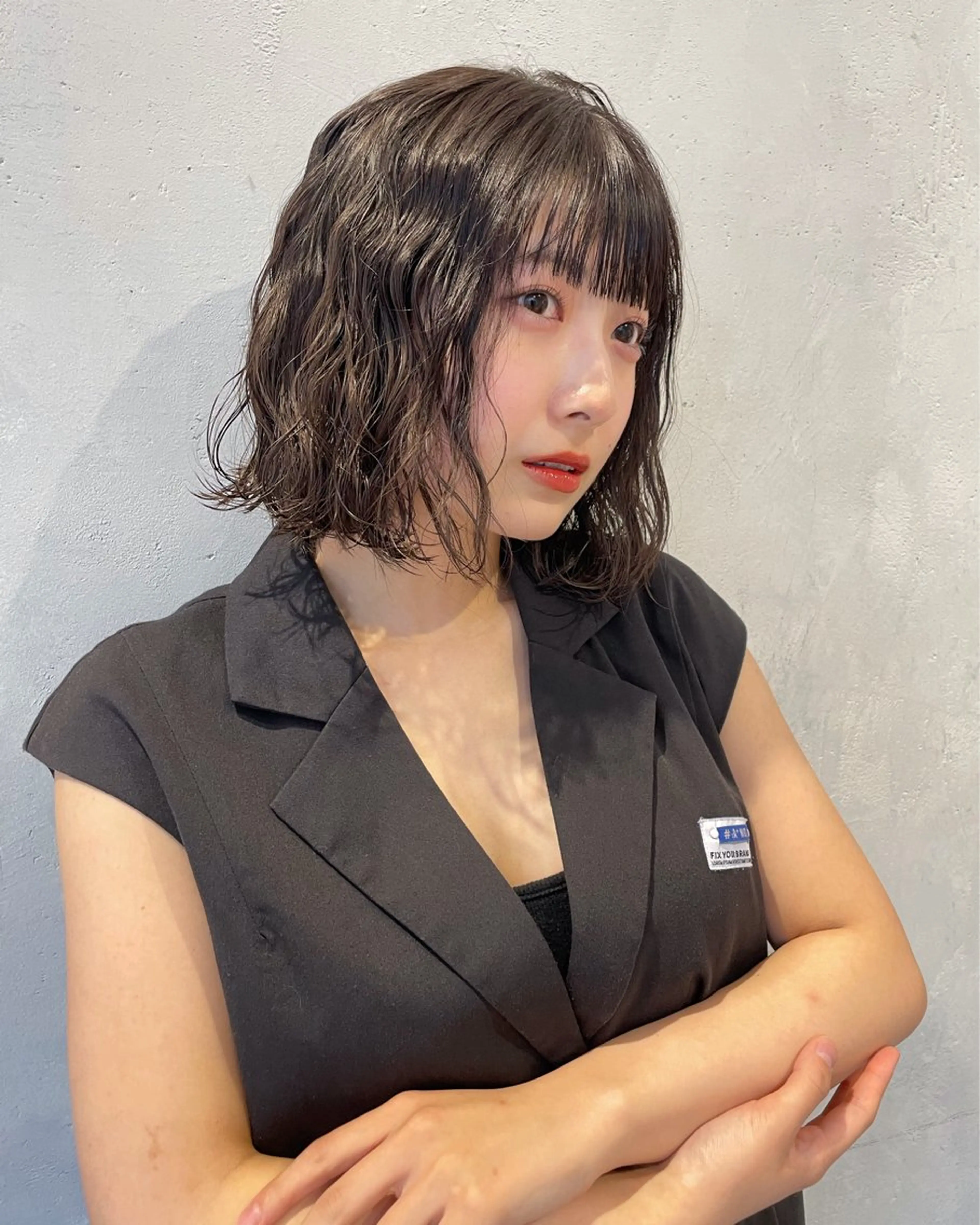 ショート カラー パーマ 耳つぼ屋さん ‎🤍りりのヘアスタイル