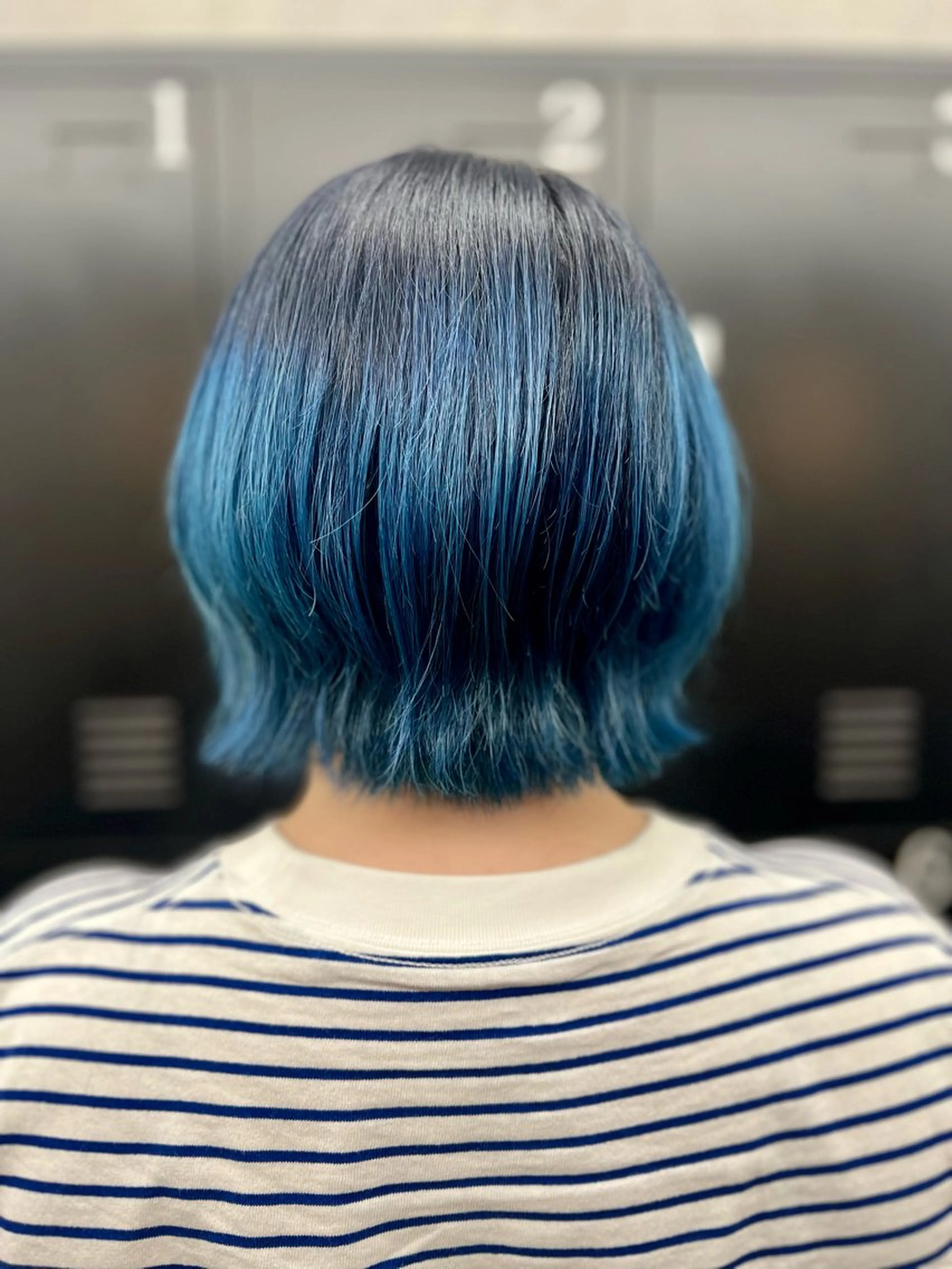 ミディアム カラー ブルーカラー カット ヘアカラー ADLLA.アドラ所属・ADLLA.新宿/ 艶髪/美髪/栗原🦋のヘアスタイル