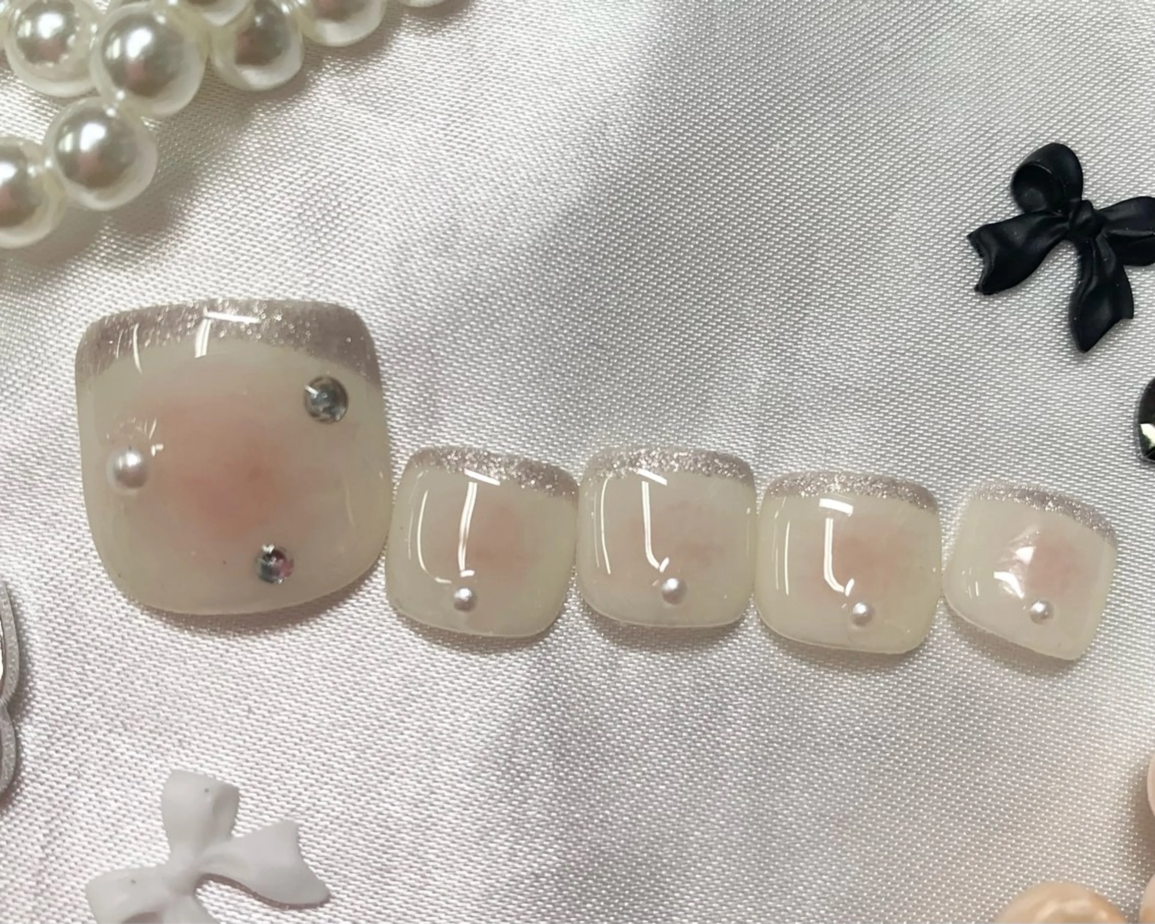 ネイル フットネイル ネイルPetit Ribbonのネイルデザイン