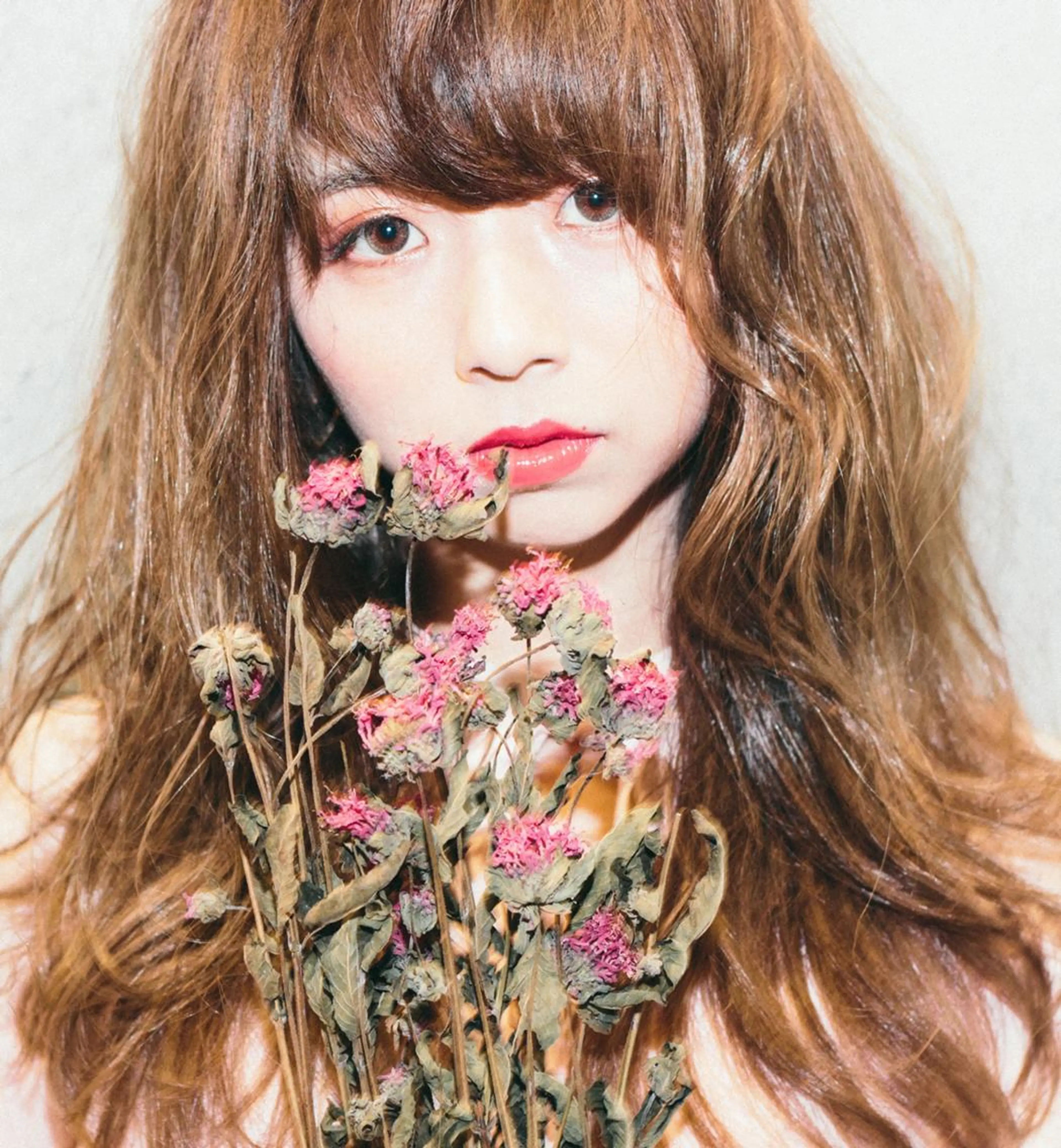 ロング くせ毛 外国人風カラー ハイライト カット ヘアカラー トリートメント 髪質改善&韓国風特化 型サロン ミシェリーのヘアスタイル