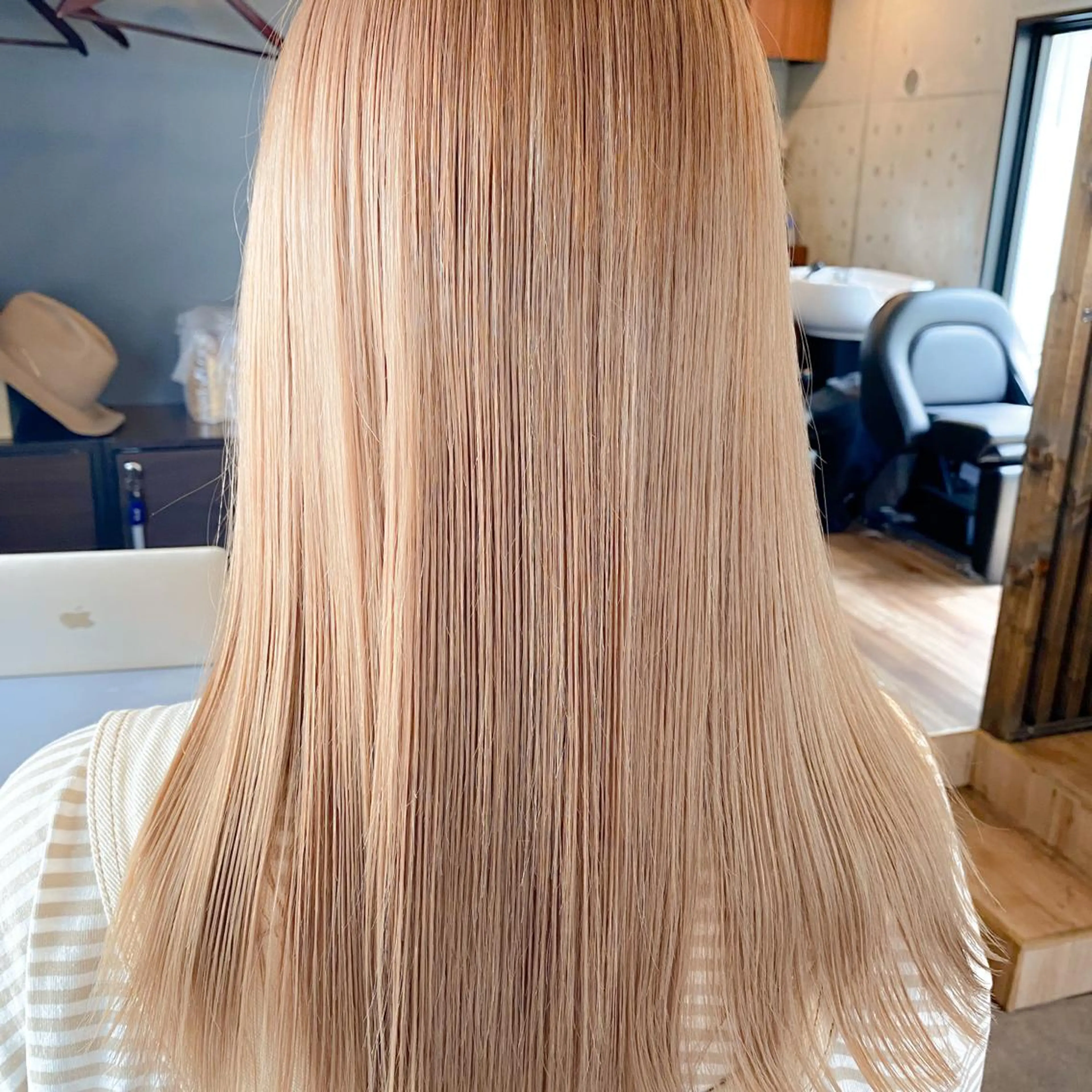 ロング カラー 艶髪ブリーチ 永井竜也のヘアスタイル
