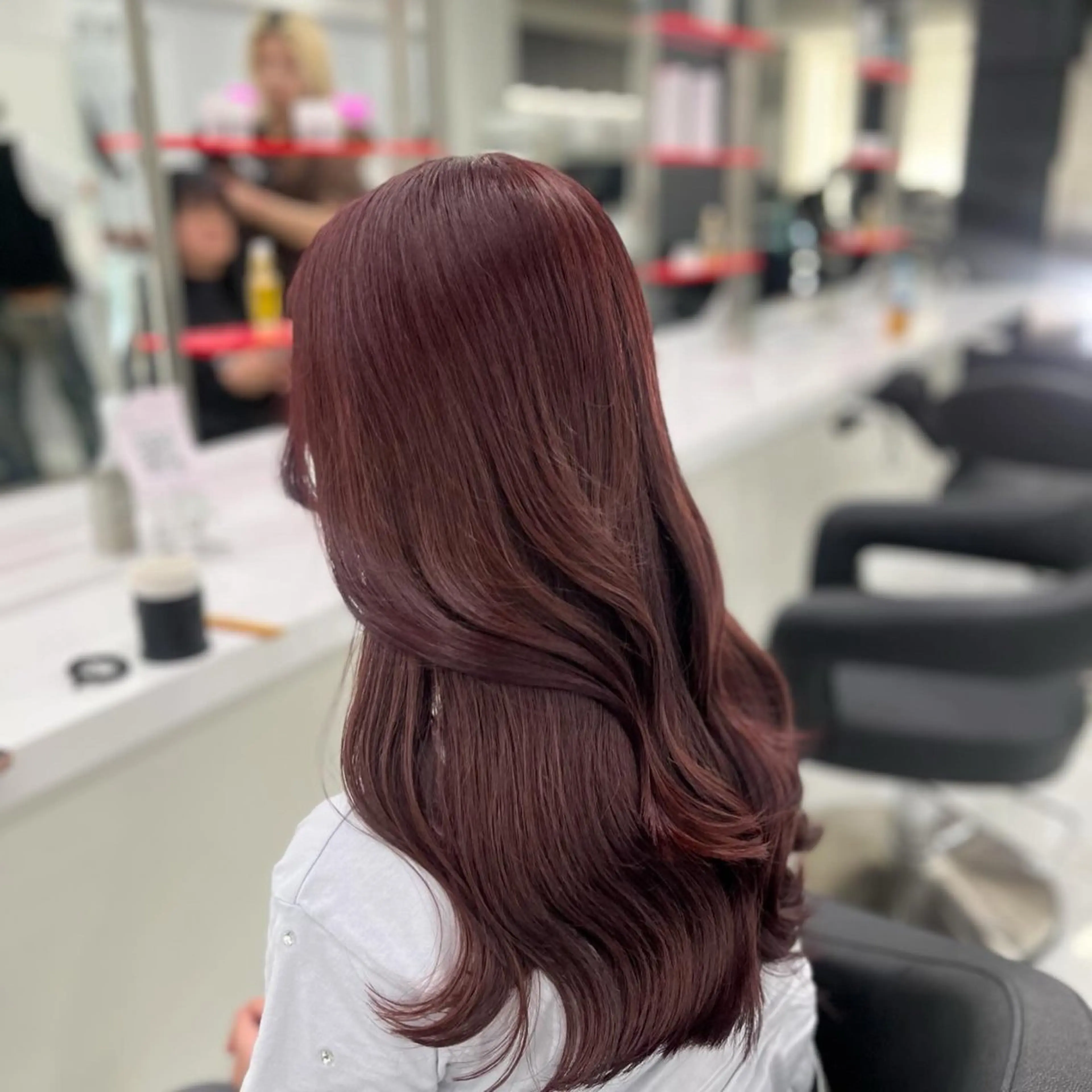 ロング カラー ヘアカラー ダメージレスハイ トーン💖kanonのヘアスタイル