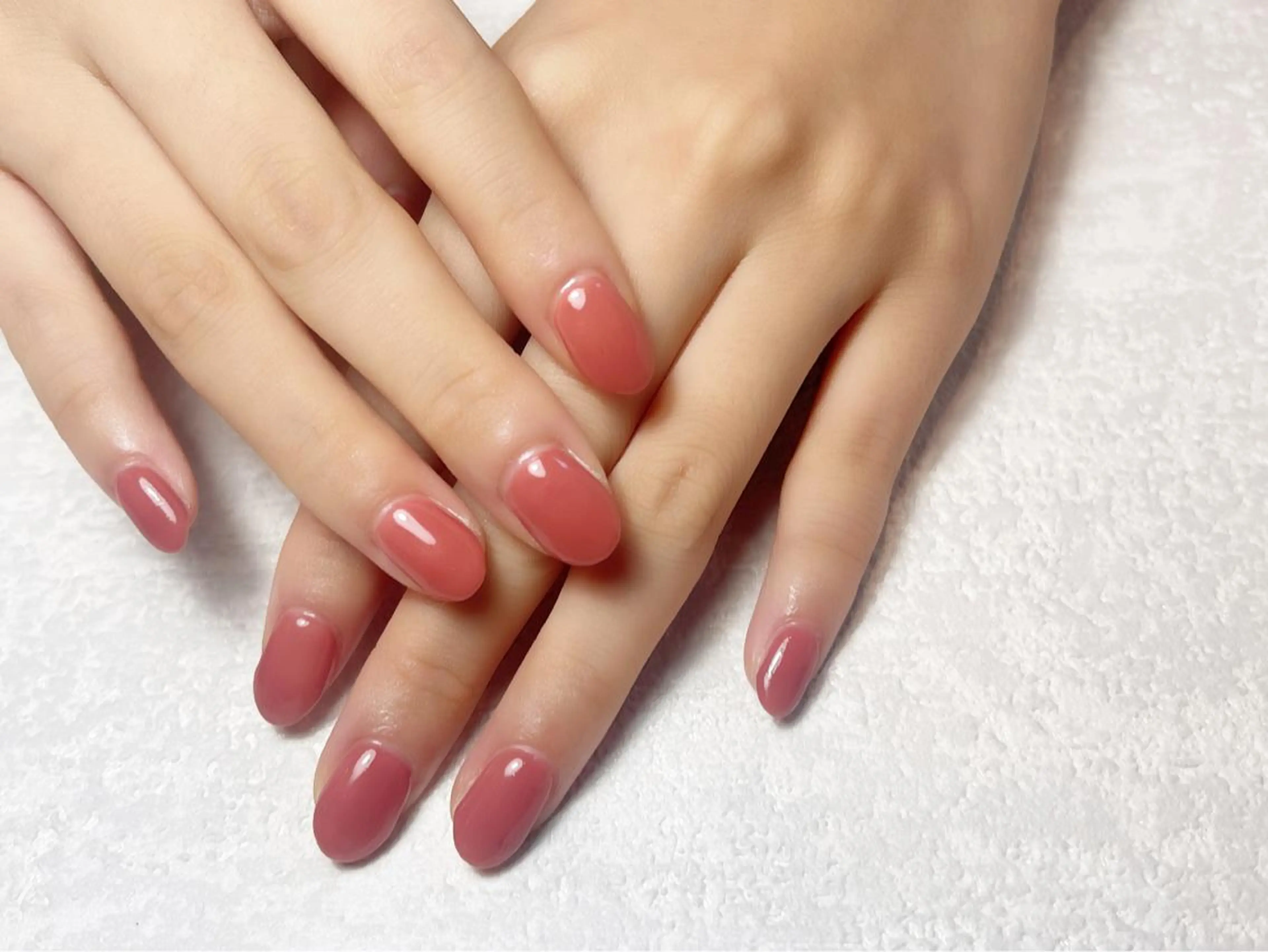 ネイル ジェルネイル ワンカラーネイル パラジェル irono .のネイルデザイン