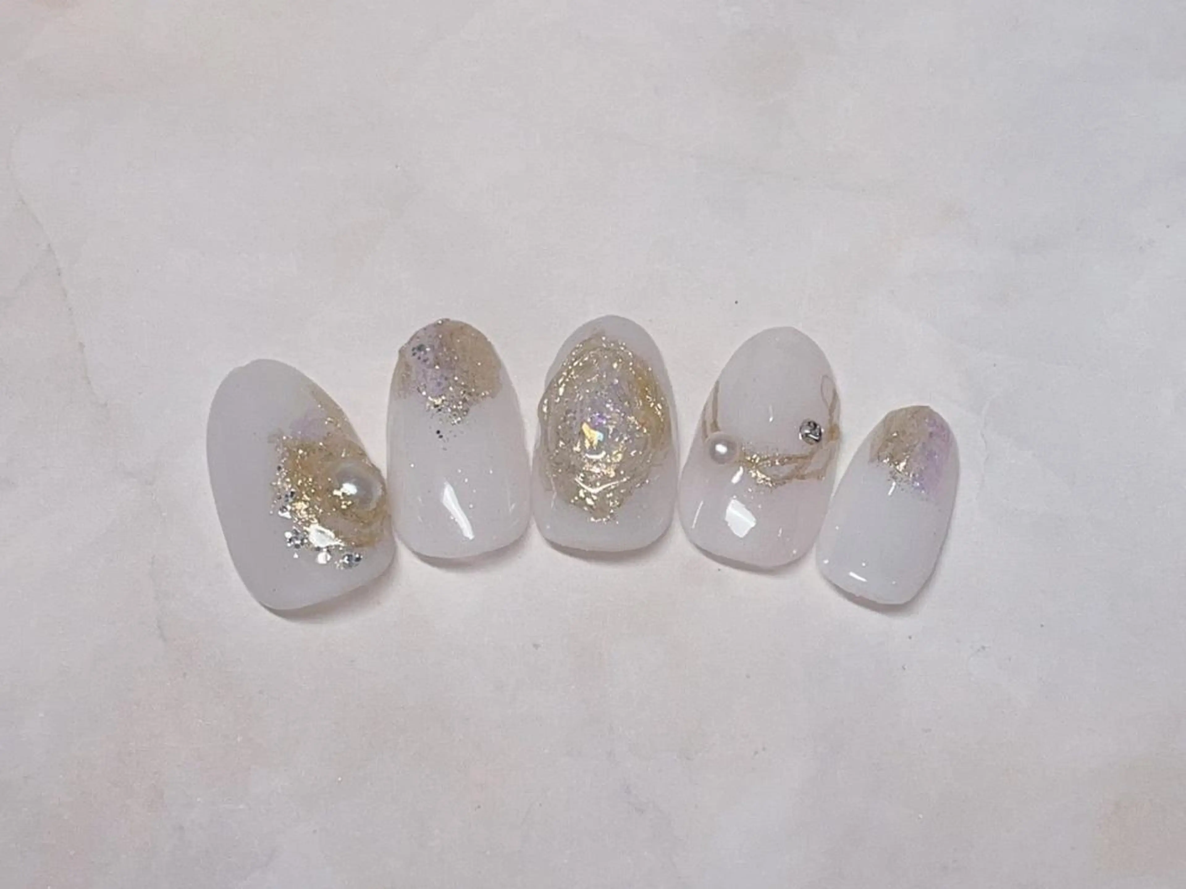 マツエク・マツパ アイブロウ ネイル 眉カラー 韓国風マツエク パリジェンヌラッシュリフト まつげパーマ ワンホンマツエク ハンドネイル Nail&eye Belire 新宿のネイルデザイン