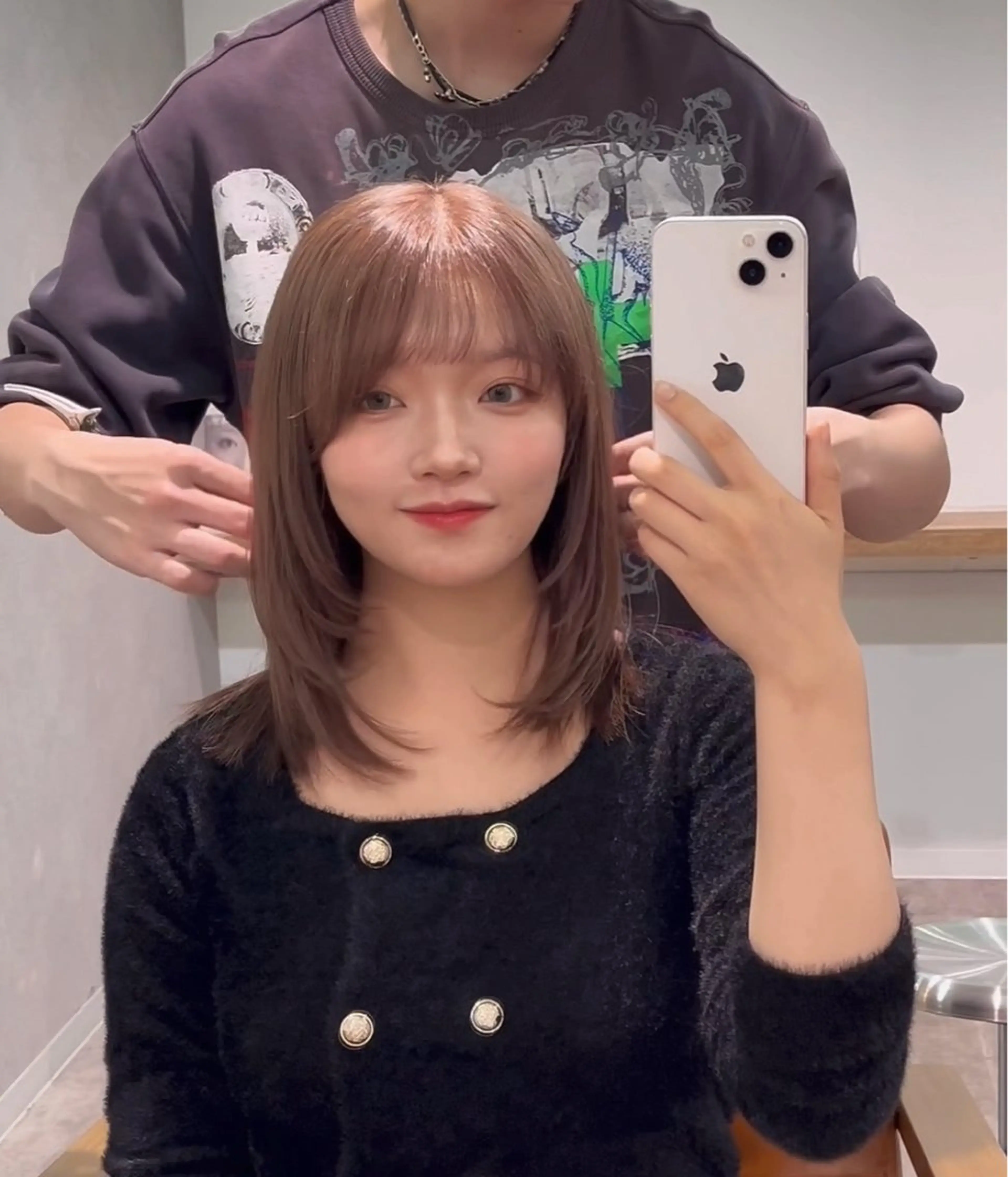 ミディアム カット ヘアカラー 梅林 都羽のヘアスタイル