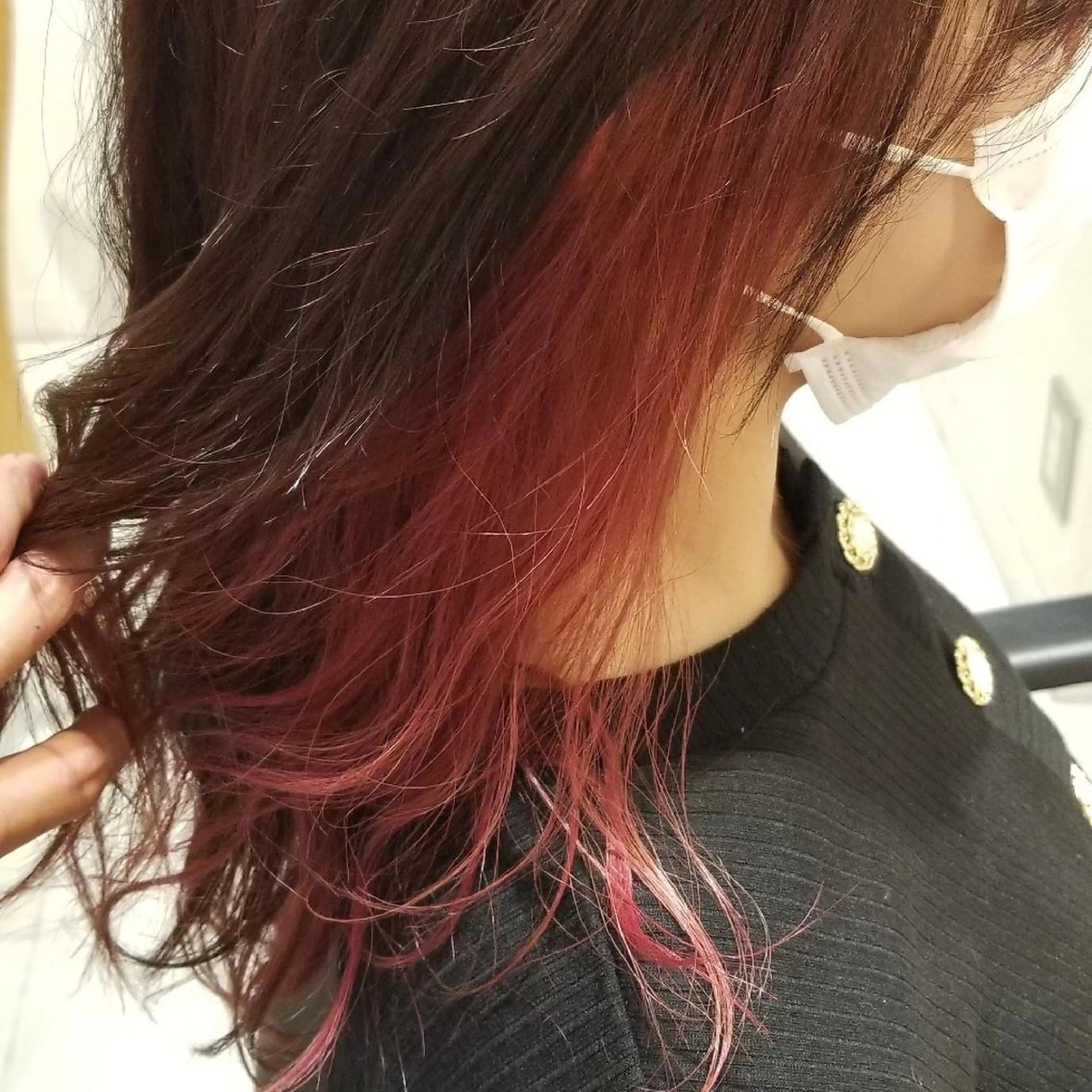 セミロング カラー インナーカラー 🔴赤み消し/ 艶カラー落合　優🔴のヘアスタイル