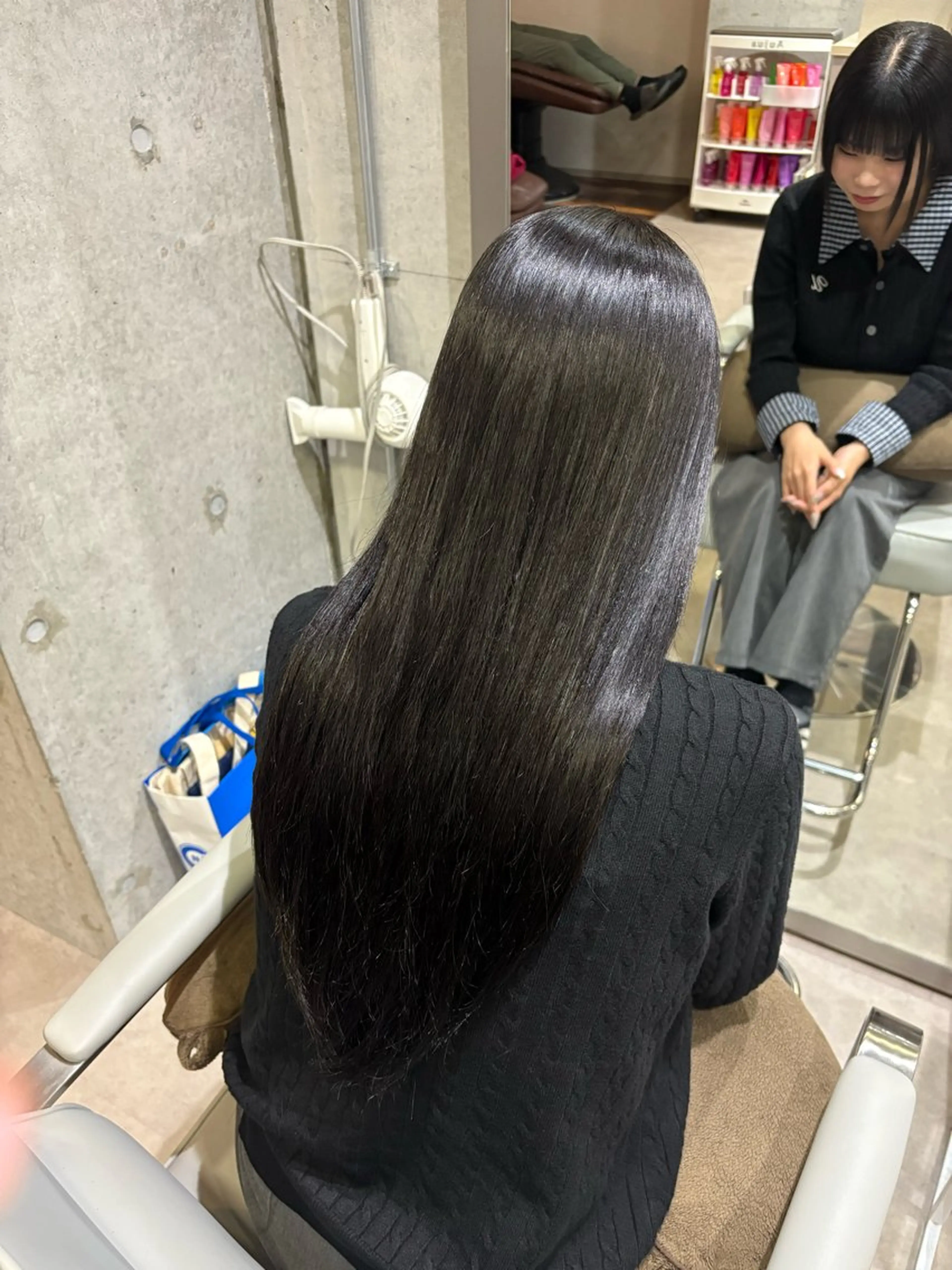 【髪質改善】🩵縮毛矯正＋カット＋トリートメント🩵¥9500の写真