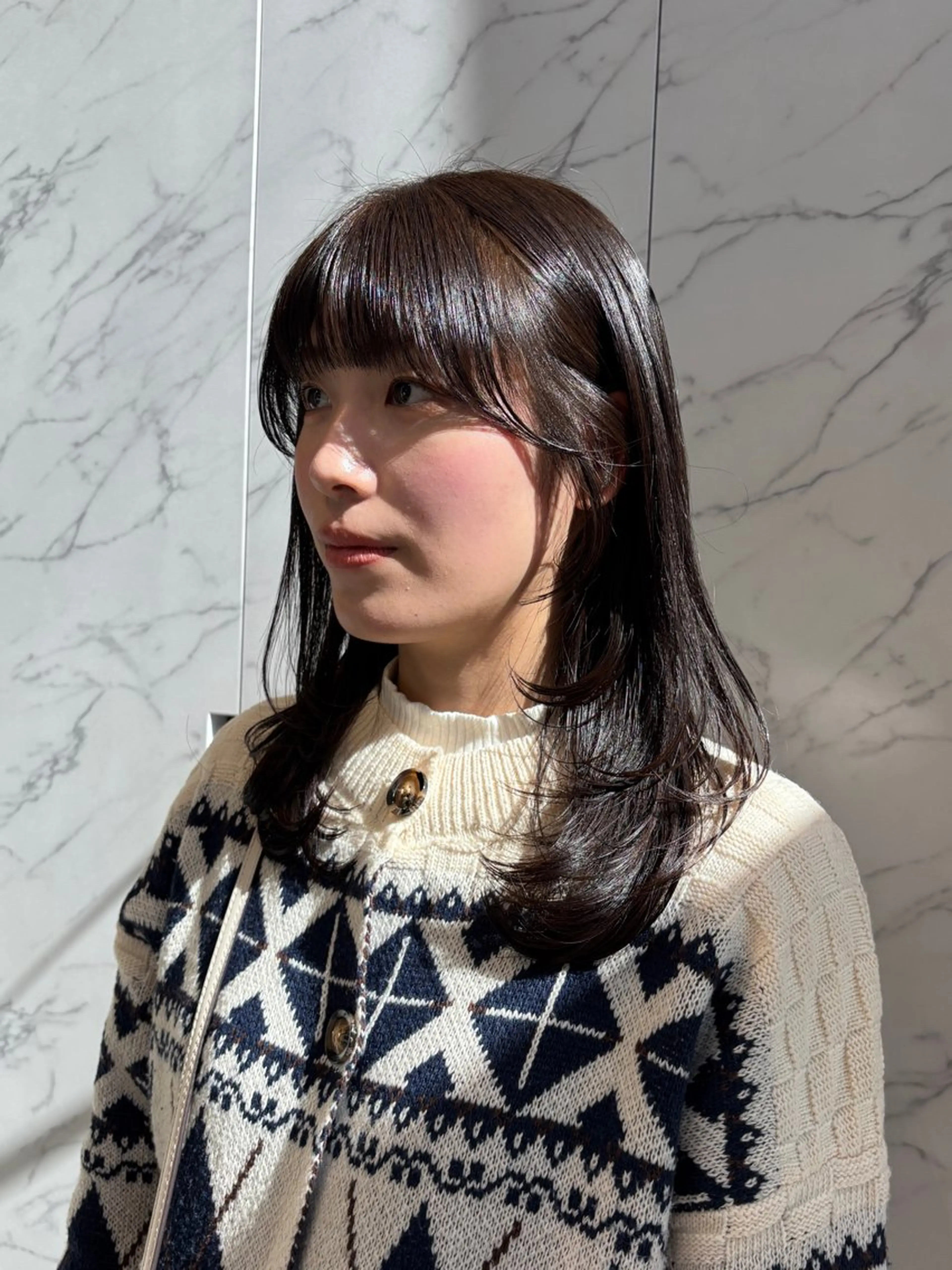 セミロング カット トリートメント miu /透明感カラーのヘアスタイル
