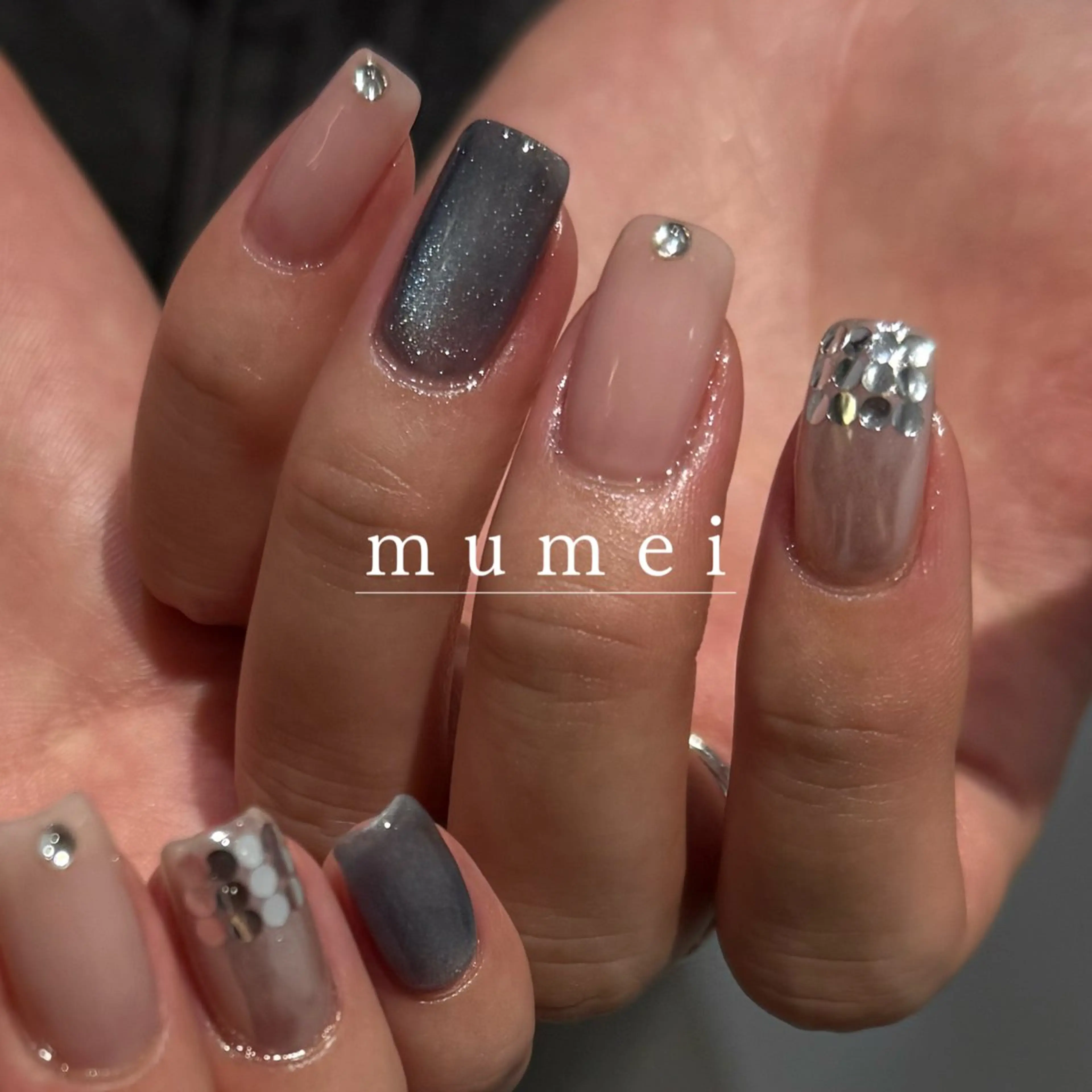 ネイル マグネットネイル ミラーネイル ハンドネイル munei _ NATSUMIのネイルデザイン