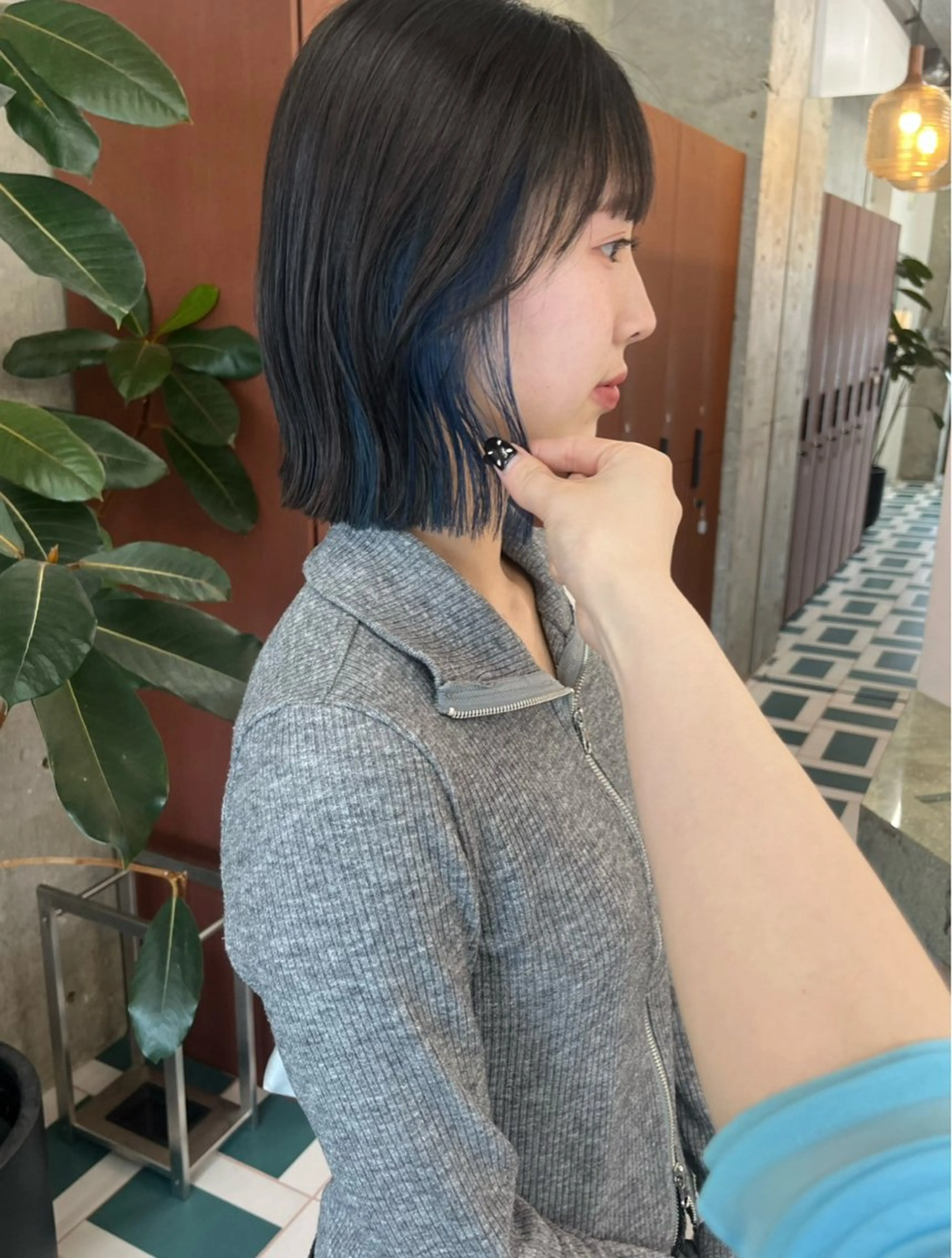 カラー HIKARI/透明感 /インナーカラーのヘアスタイル