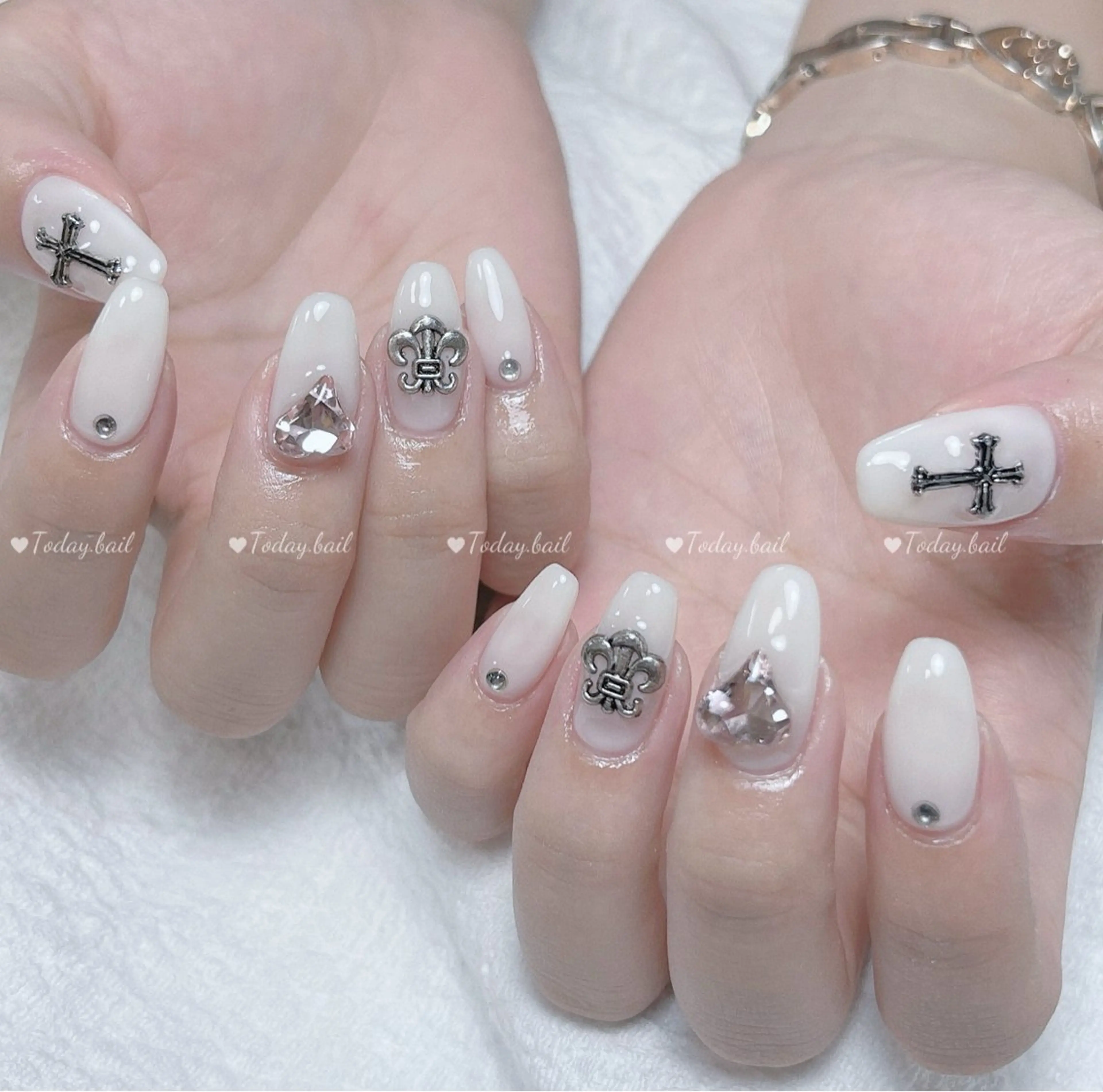 ネイル ハンドネイル 🎀Today nail💅のネイルデザイン