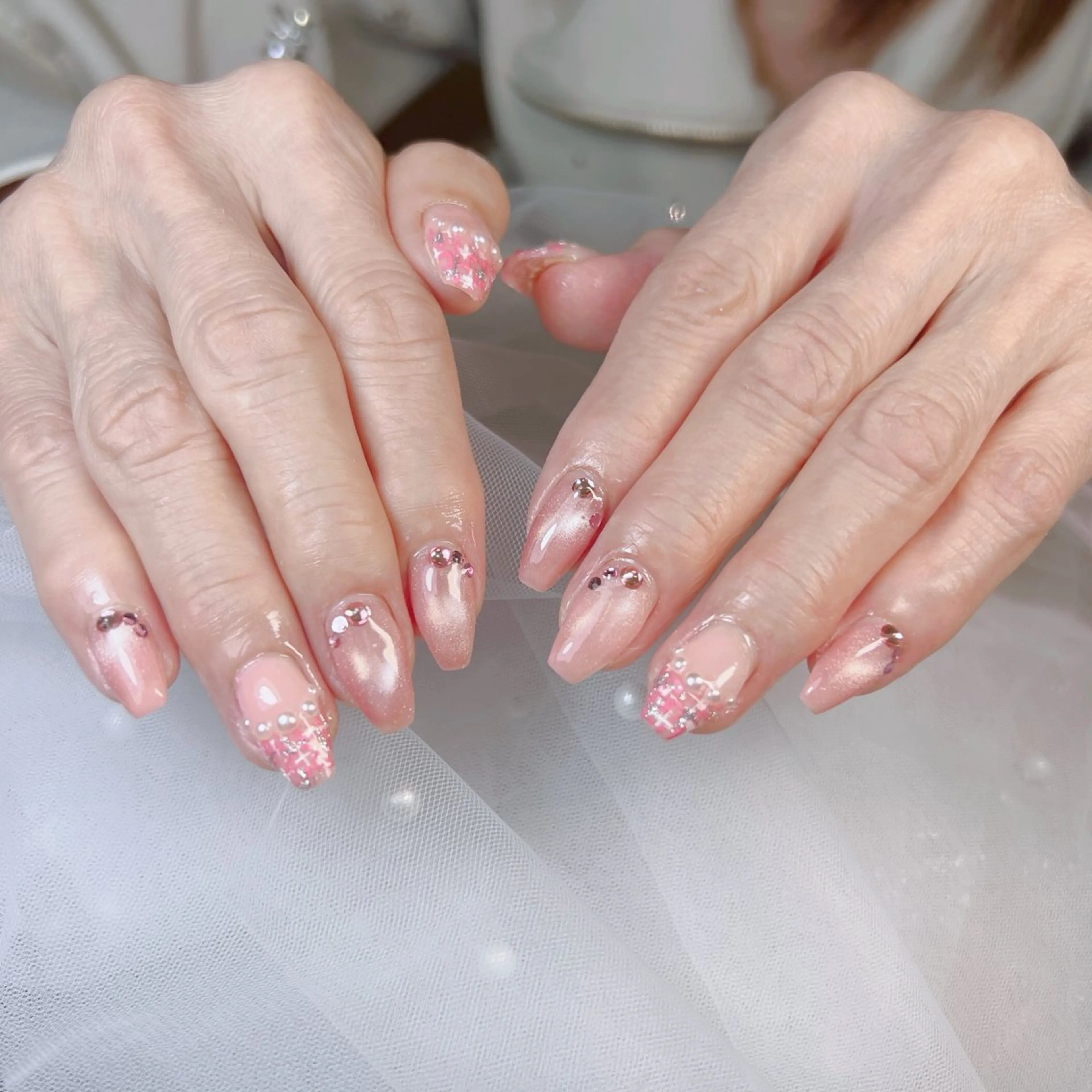 ネイル アートネイル オーロラネイル チークネイル 長さ出し フットネイル Noiranail_ studioのネイルデザイン