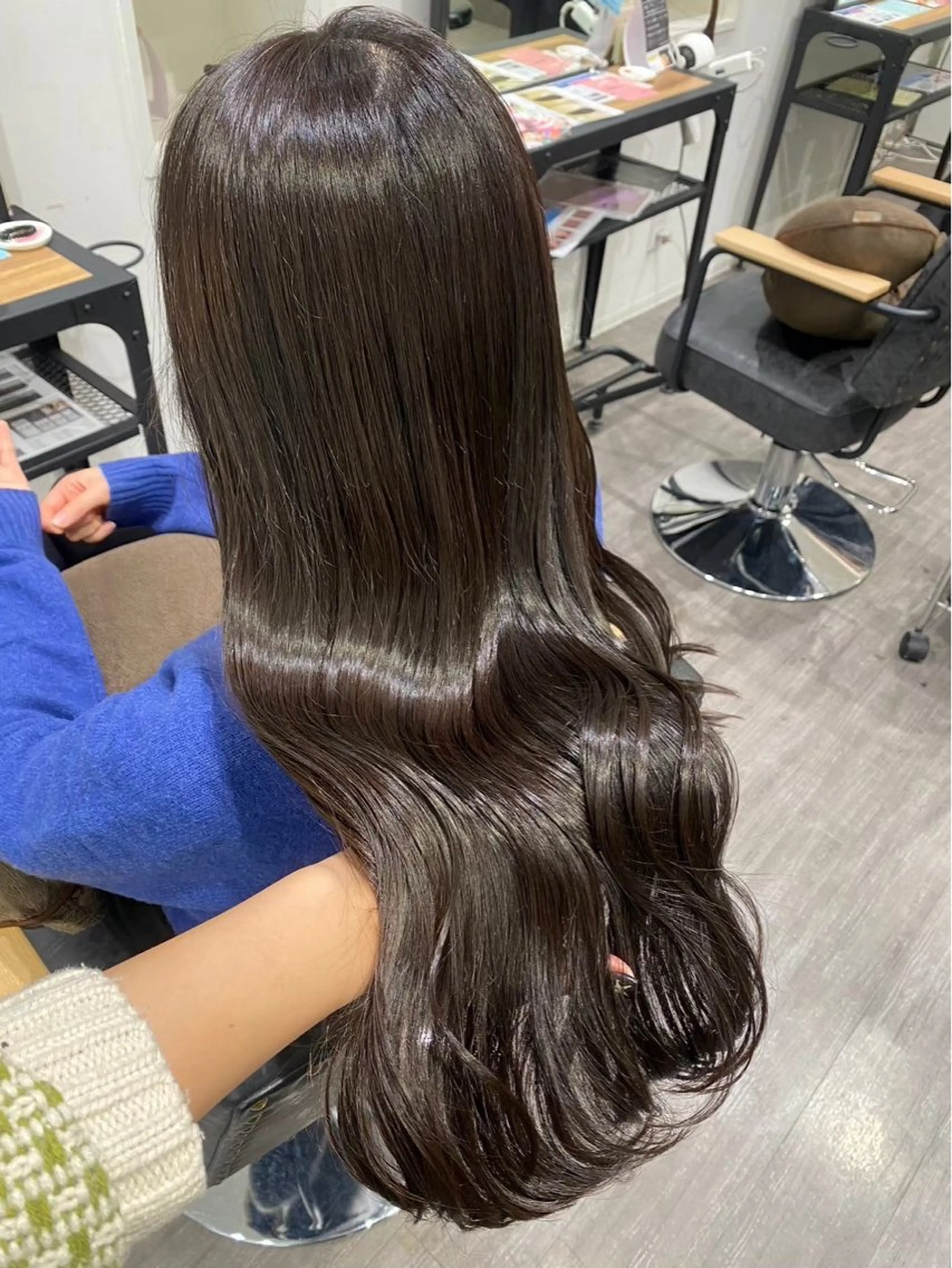 ロング カラー ヘアカラー 堀川 希歩のヘアスタイル