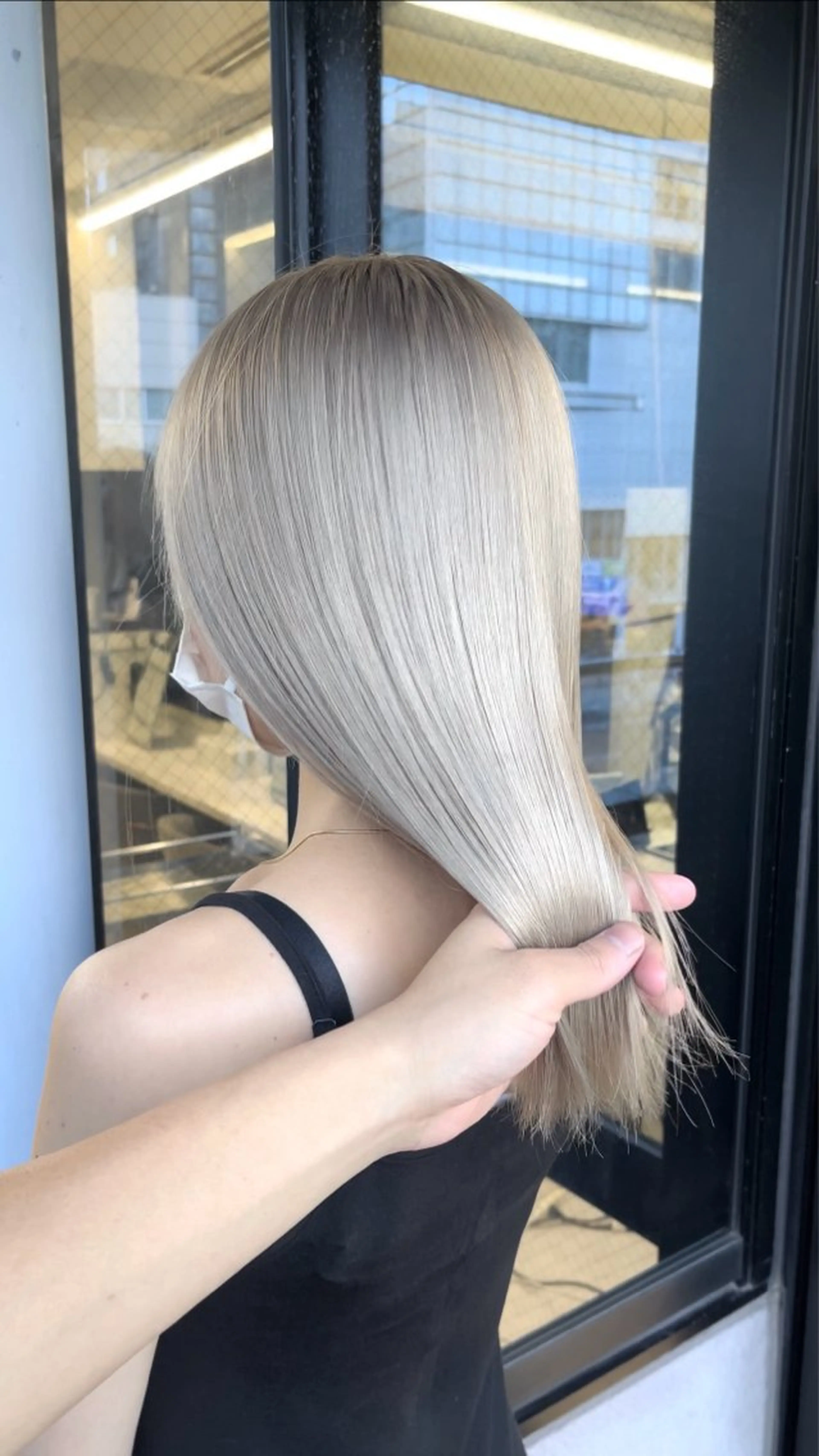 ロング カラー ヘアカラー トリートメント 高島大登/顔周り /ミルクティーのヘアスタイル