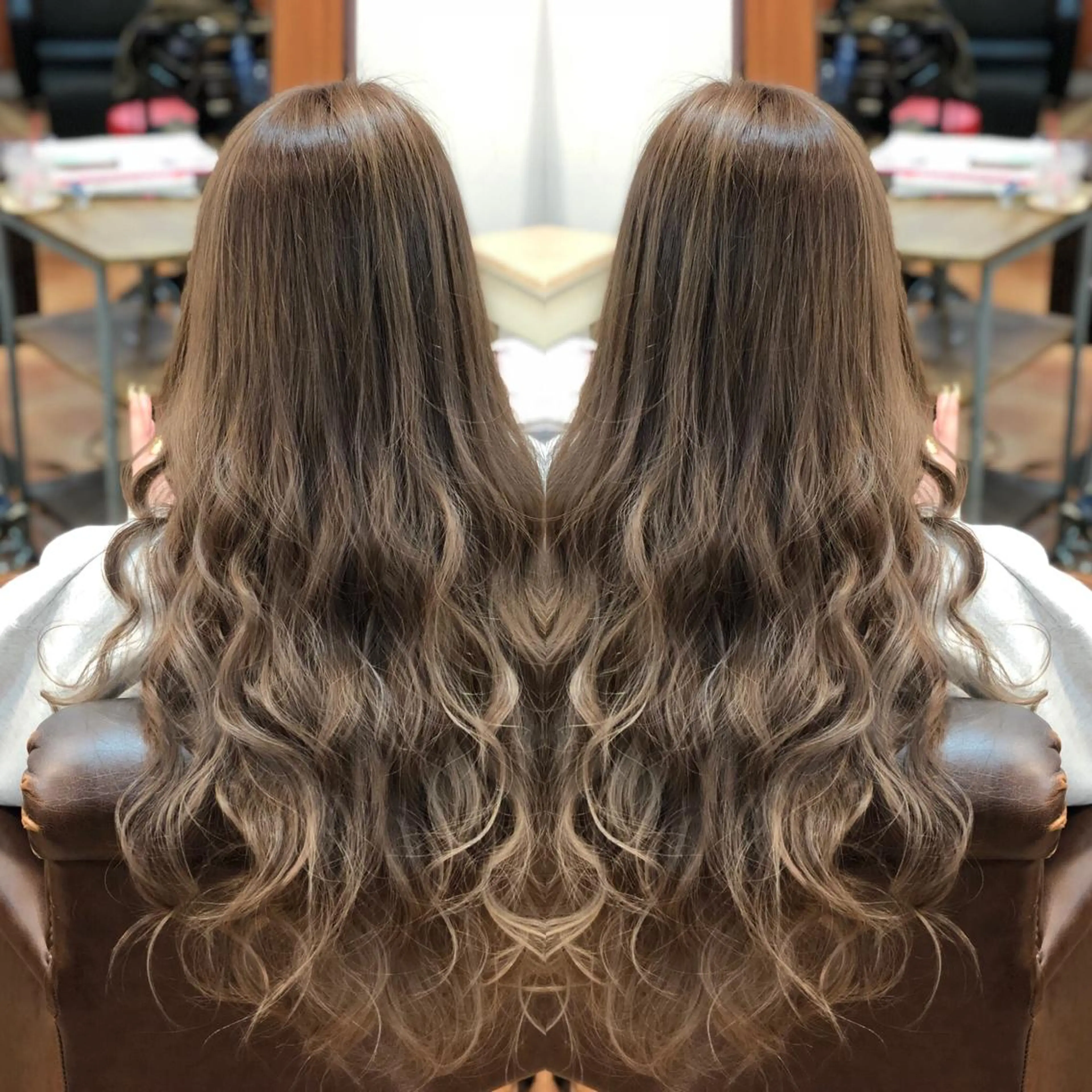 ロング ヘアカラー トリートメント LOCO Ko-kiのヘアスタイル