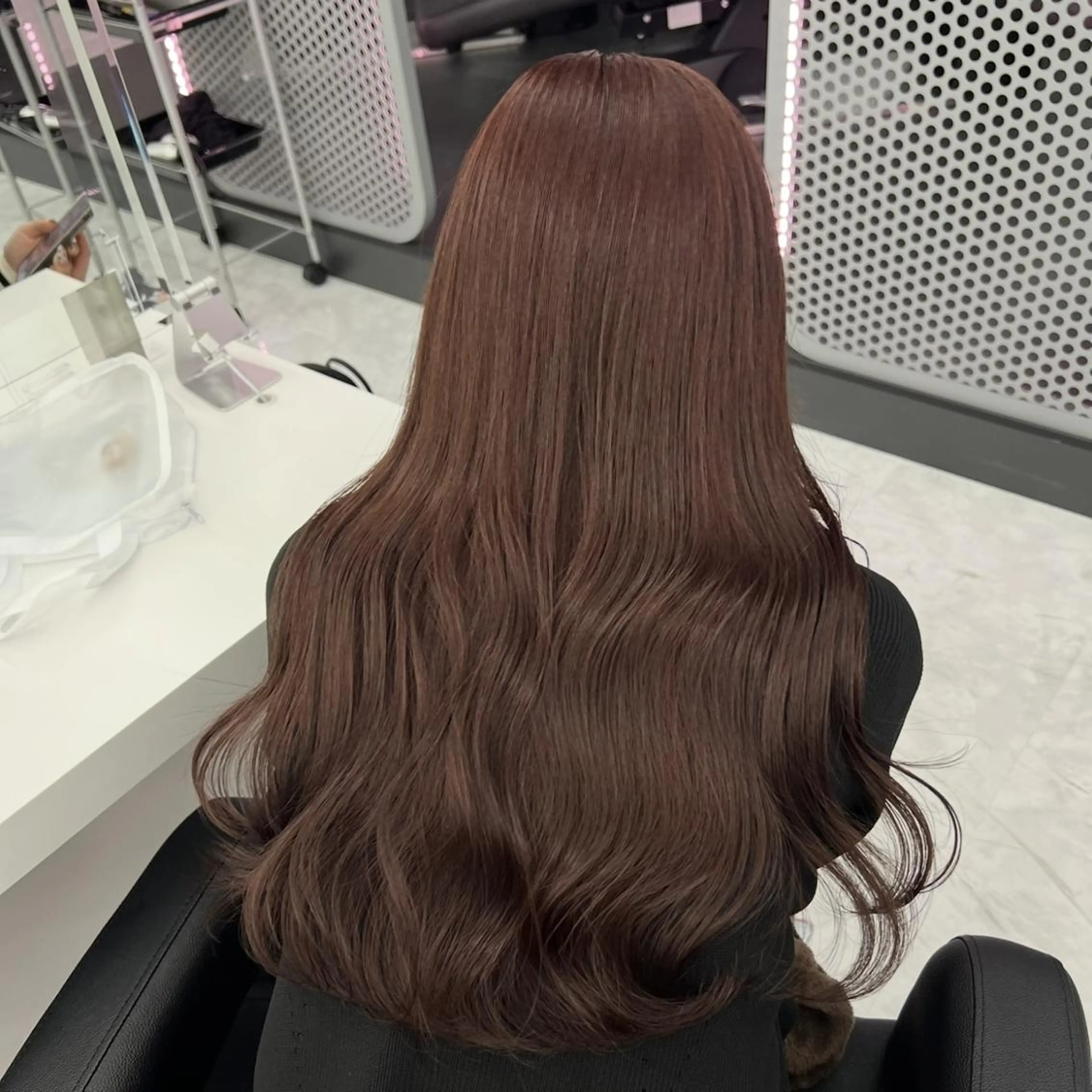 カラー 🪡透明感レイヤ ー🪡渋谷美容室🫧のヘアスタイル