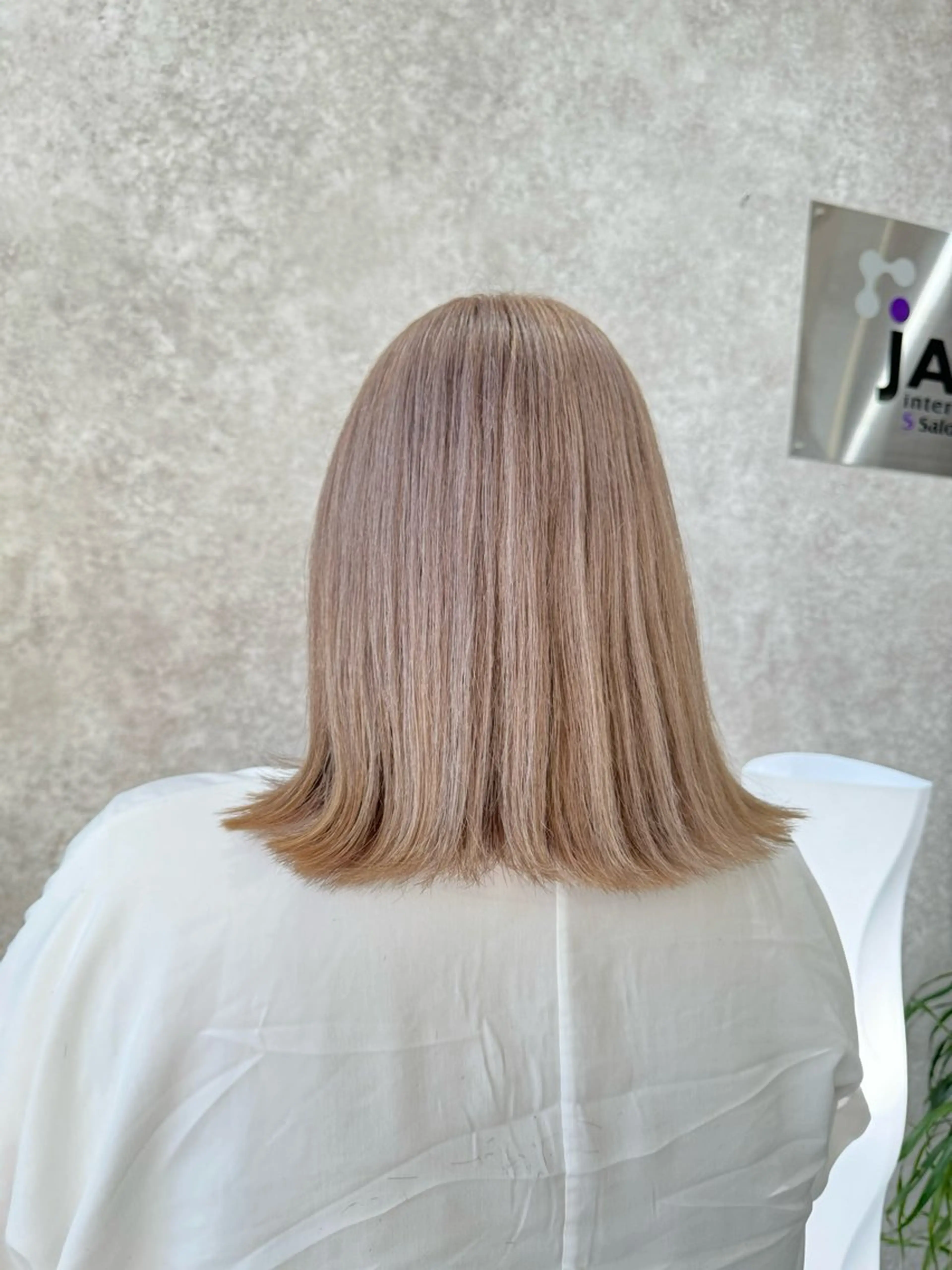 カラー ヘアカラー 小川 愛遥のヘアスタイル