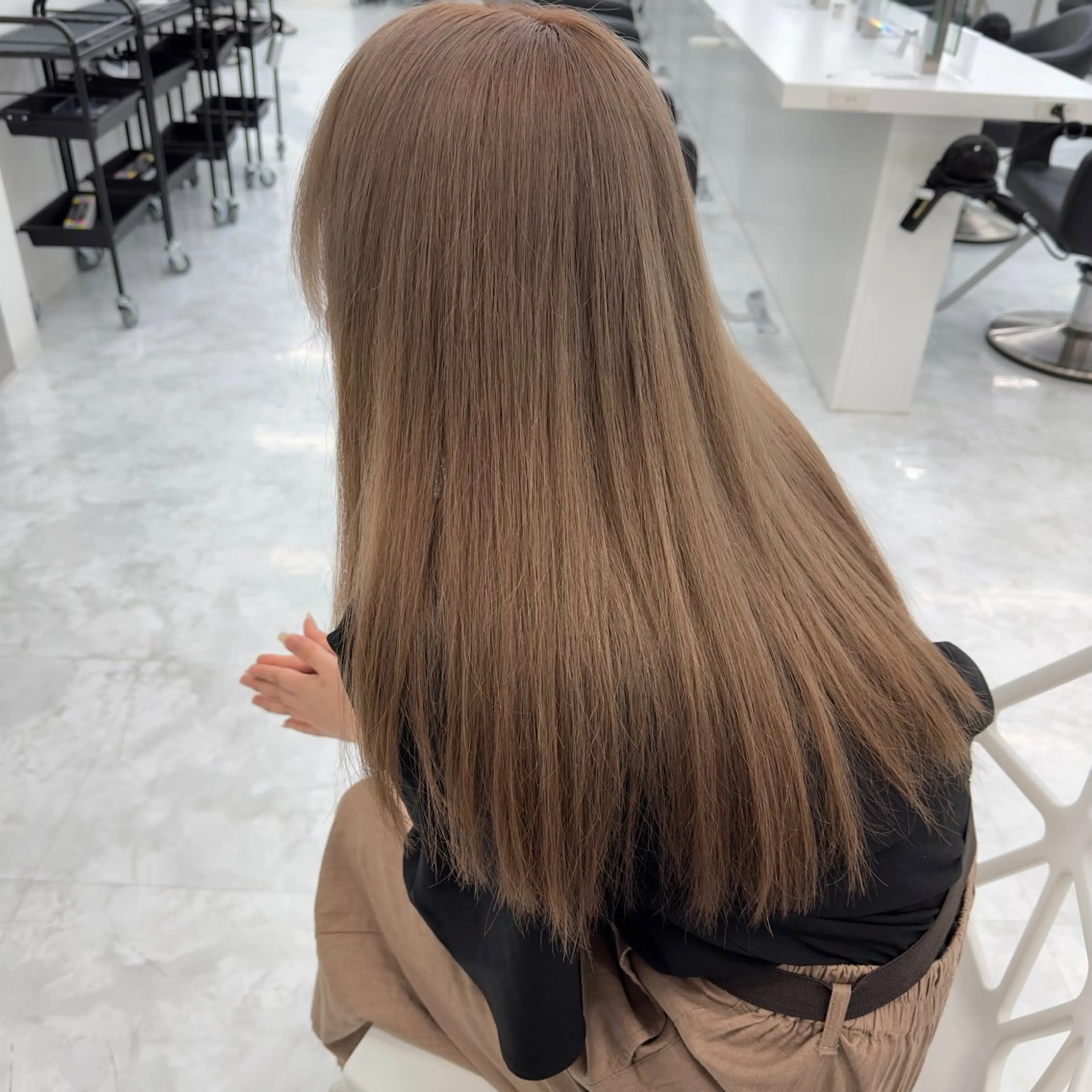 セミロング カラー ヘアカラー トリートメント ヘッドスパ ヘアセット ダブルカラー 韓国ヘアKYONのヘアスタイル