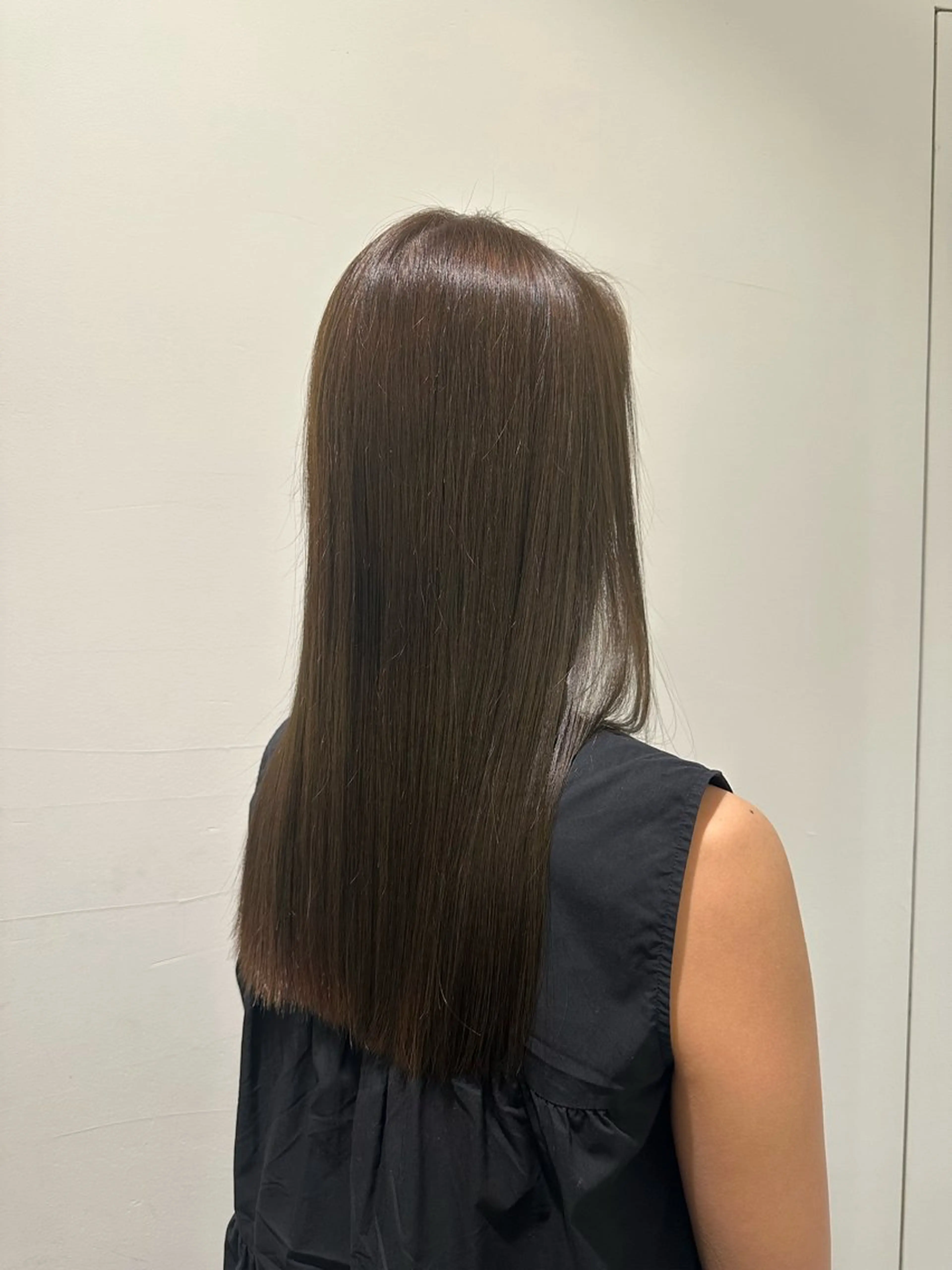 セミロング カラー 山野愛子美容室銀座所属・銀座YUKINA🌙 カラーブリーチ🩷のヘアスタイル