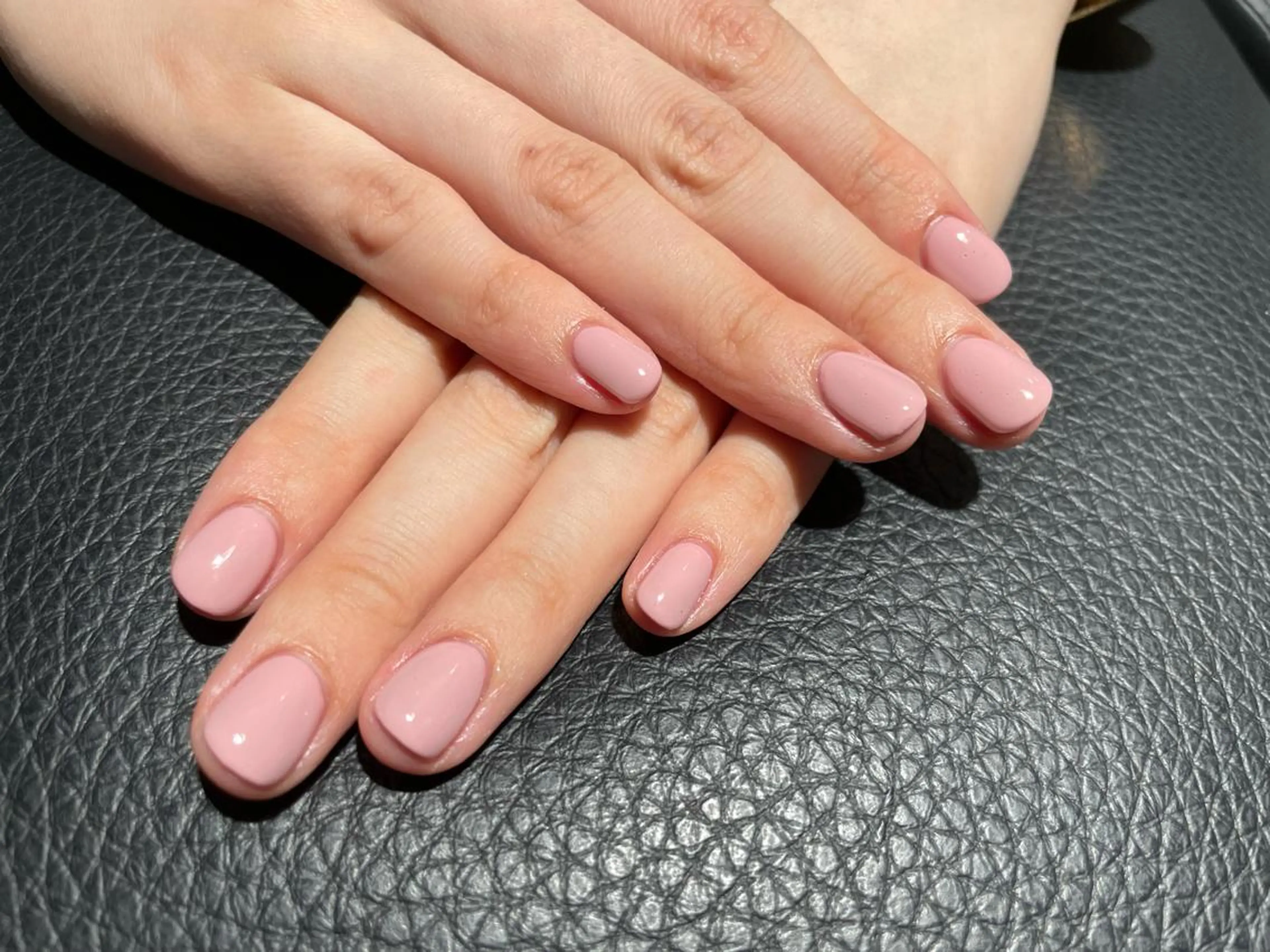 ネイル ワンカラーネイル ハンドネイル フットネイル HAIR MAKE Aila所属・Aila.nail _F_AYUMIのネイルデザイン