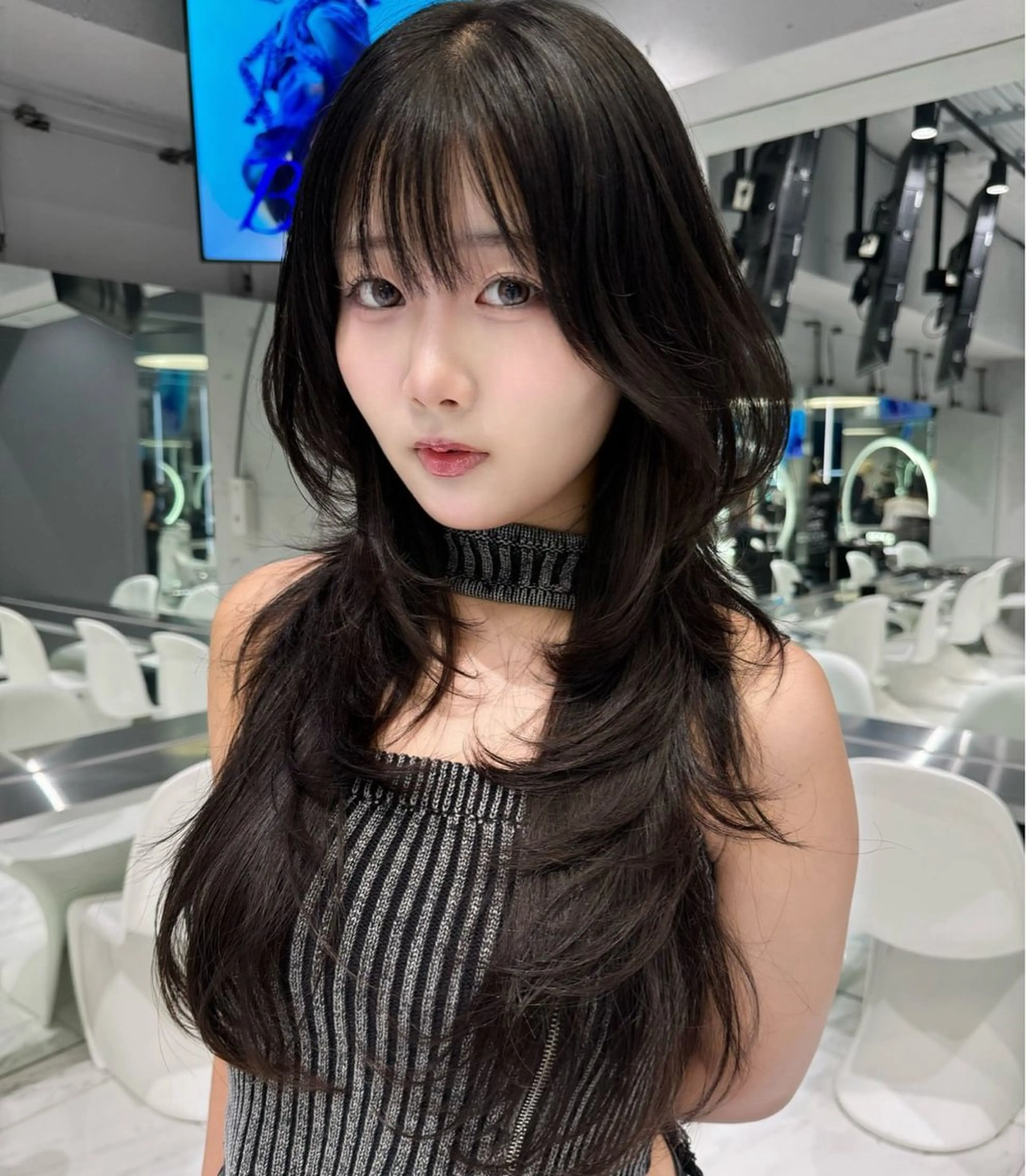 ロング カラー SALOWIN三軒茶屋店所属・🇰🇷韓国レイヤー の神様🇰🇷のヘアスタイル