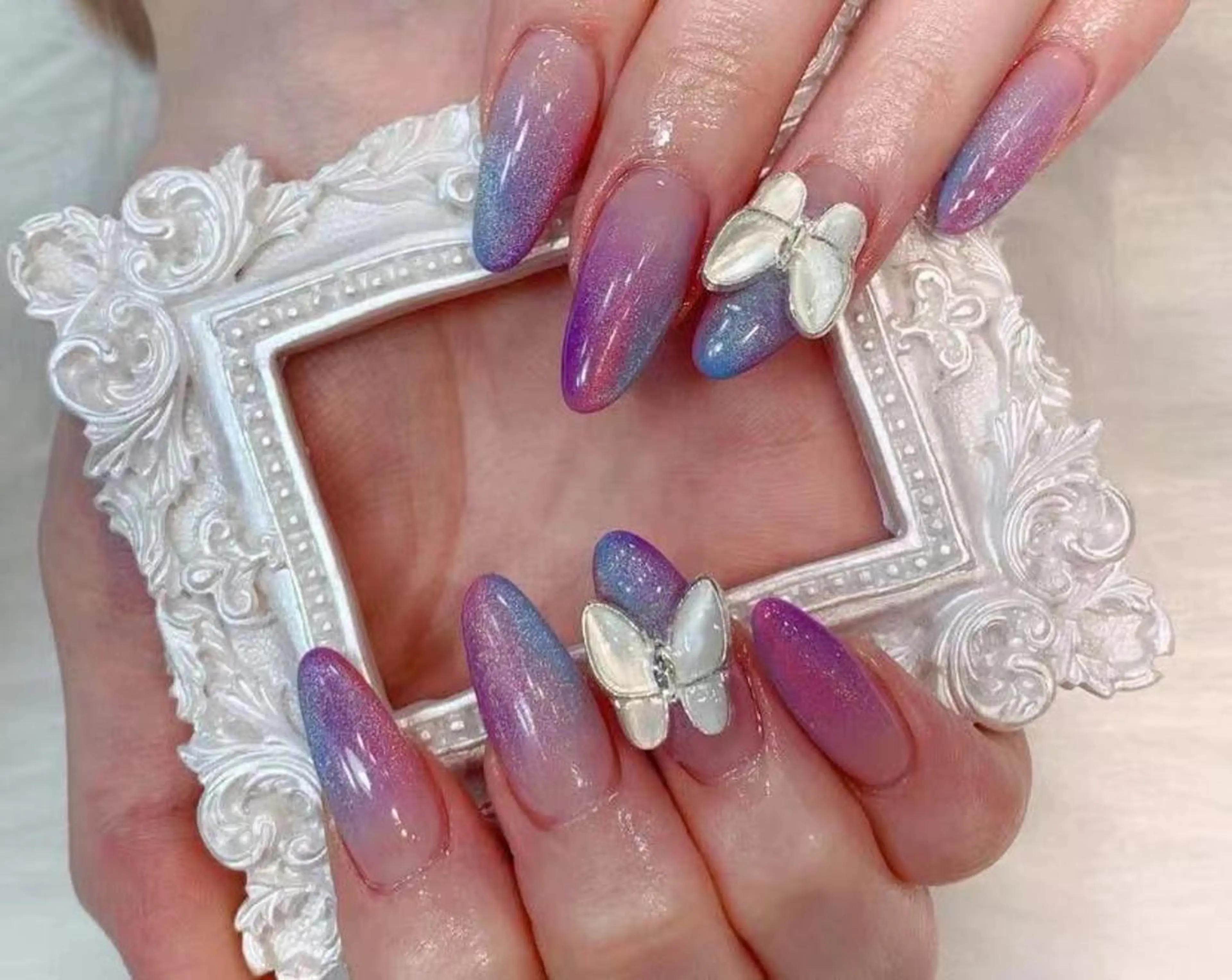 ネイル Brodia nailsのネイルデザイン