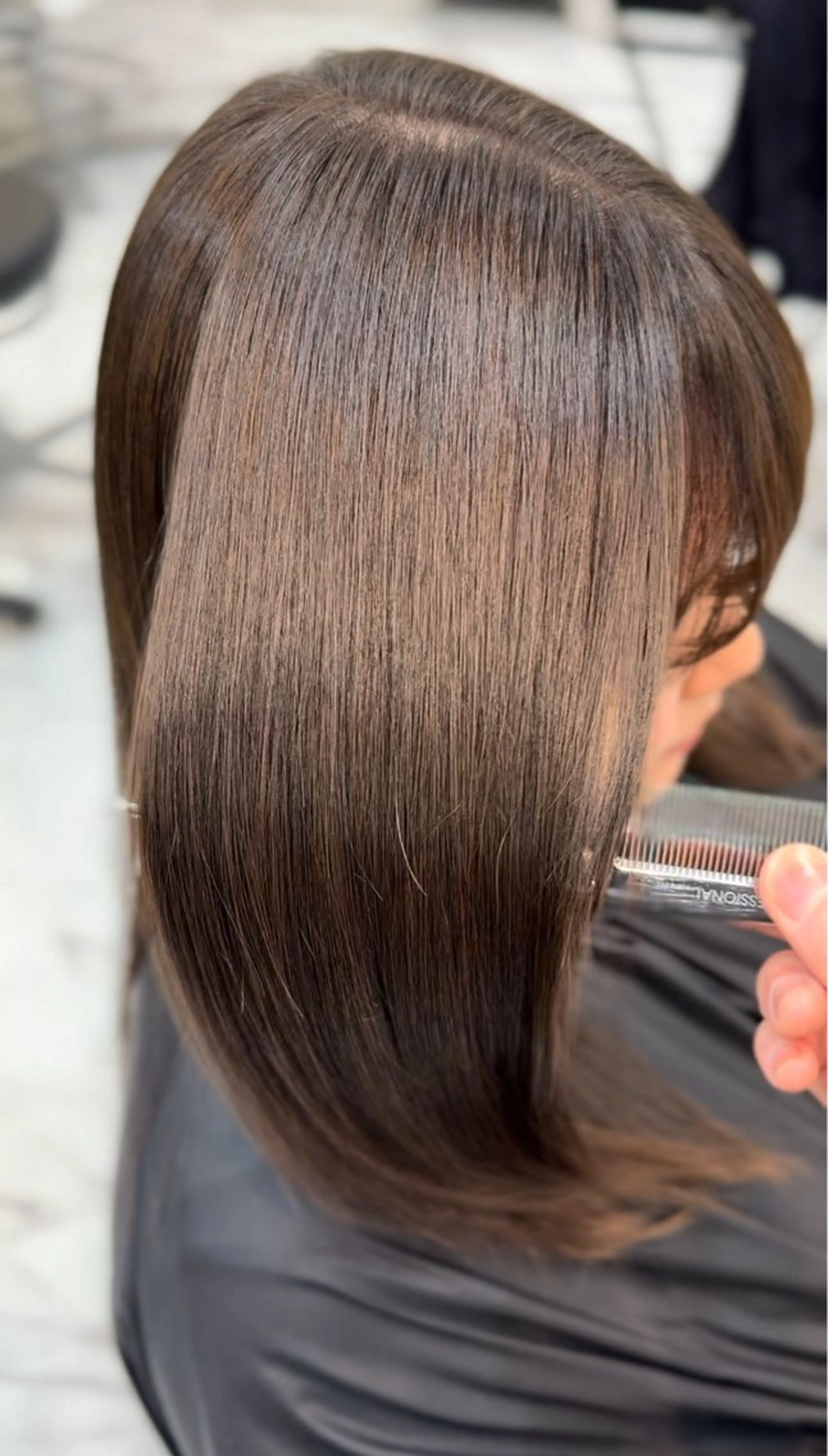 セミロング カラー カット ヘアカラー トリートメント Cloe所属・久世 聡のヘアスタイル