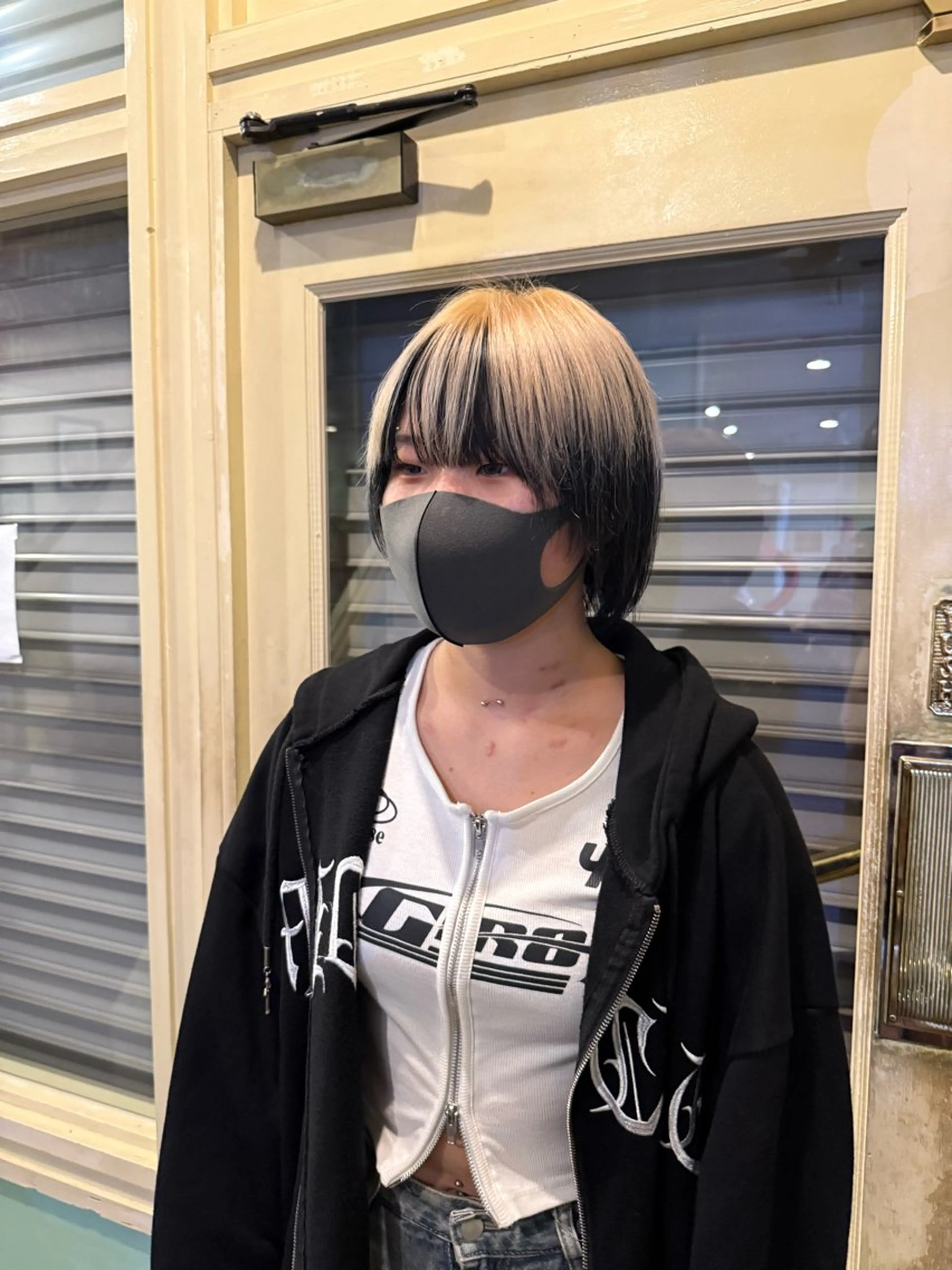 ショート カラー ヘアカラー BEEHIVE DELUXE🍒絢萌のヘアスタイル