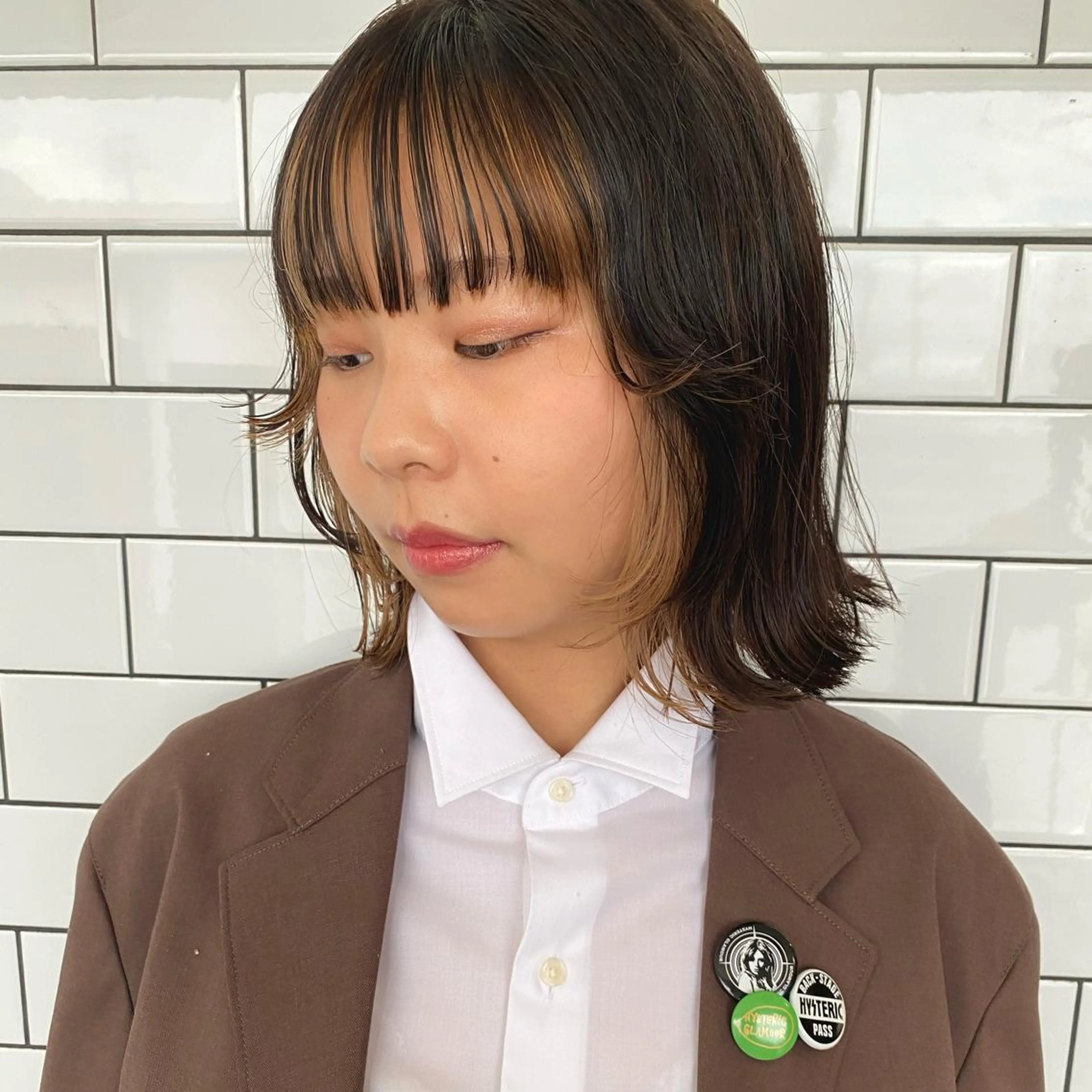 ミディアム カラー ミストバング  フェイスフレーミング レイヤーカット カット ヘアカラー 高橋 舟太郎のヘアスタイル