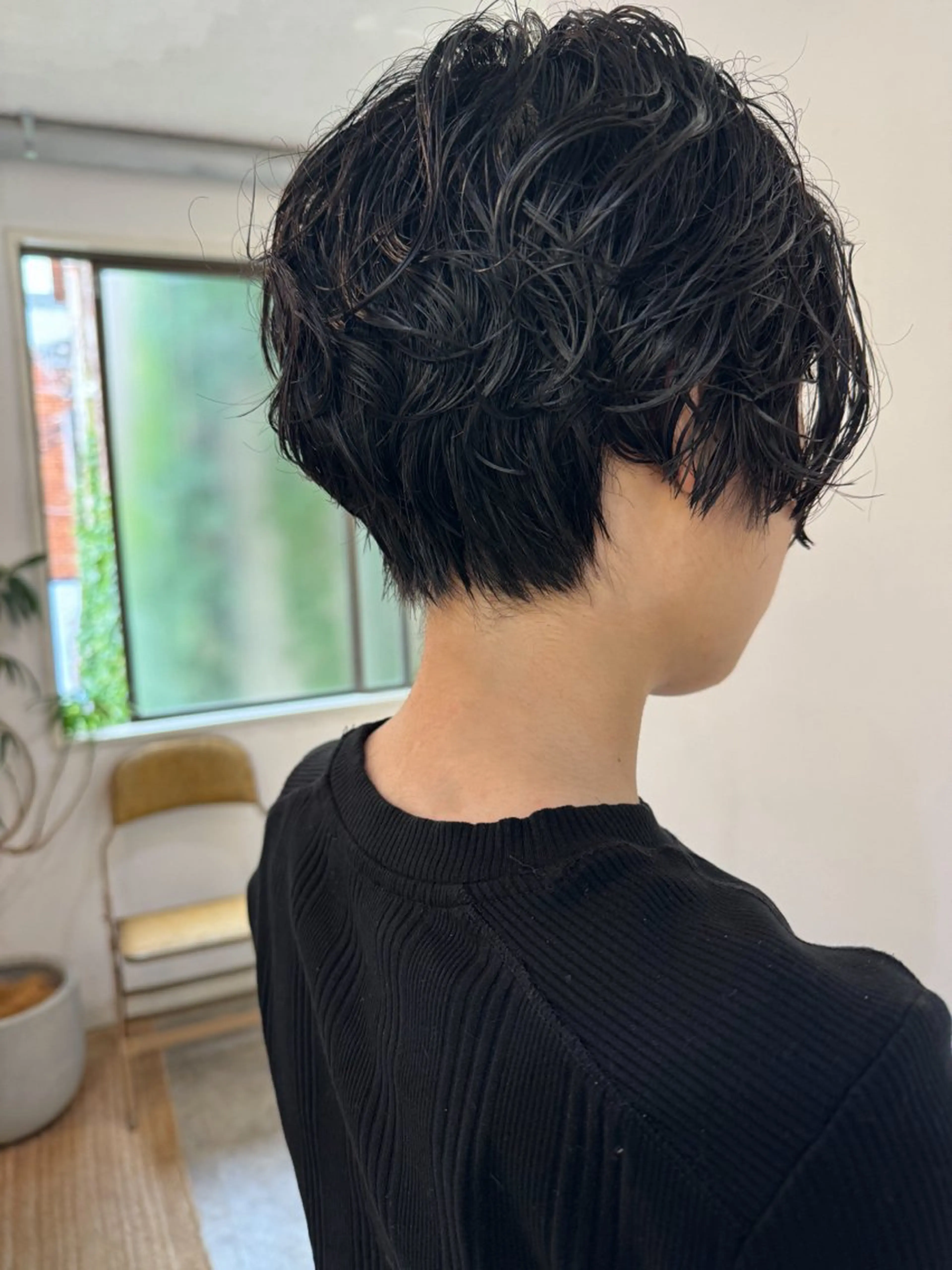 ショート パーマ ハンサムショート ショートヘア ニュアンスパーマ カット パーマ Seeknext // Rukaのヘアスタイル