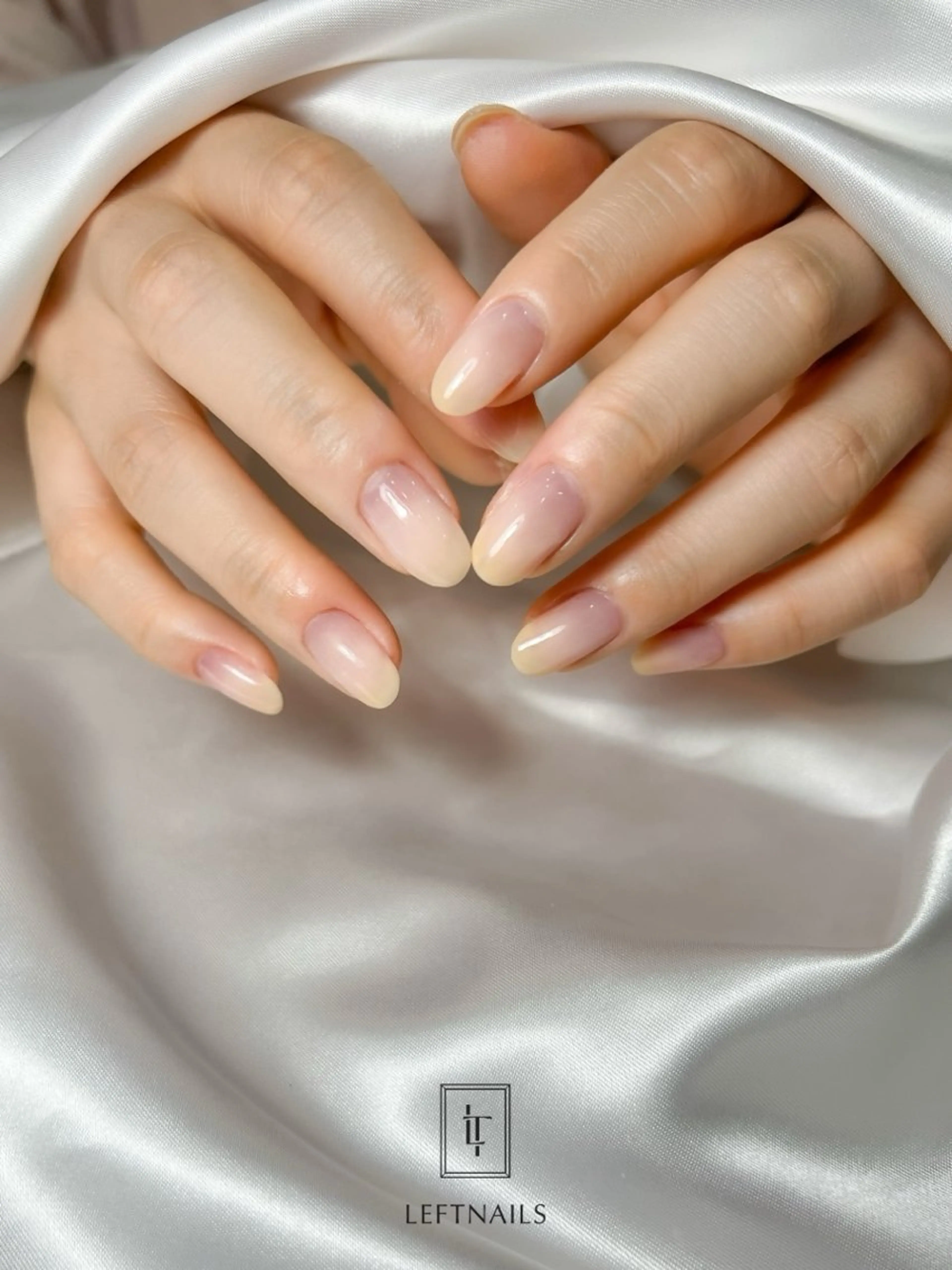 ネイル LEFTNAILS フィルインニュアンスのネイルデザイン