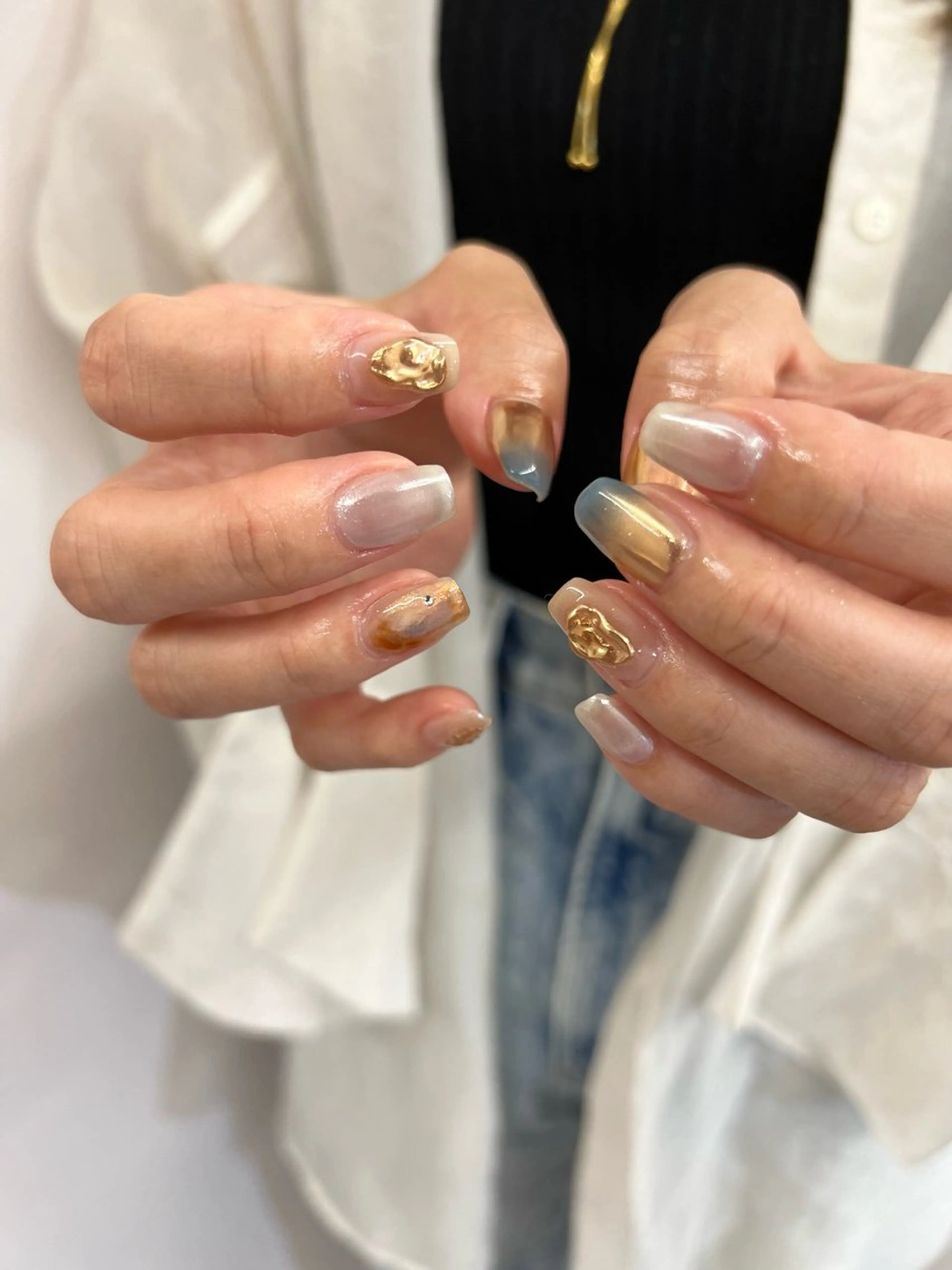 ネイル ジェルネイル グラデーション 韓国ネイル マグネットネイル ミラーネイル ハンドネイル ハンドケア Bana_ Nailのネイルデザイン