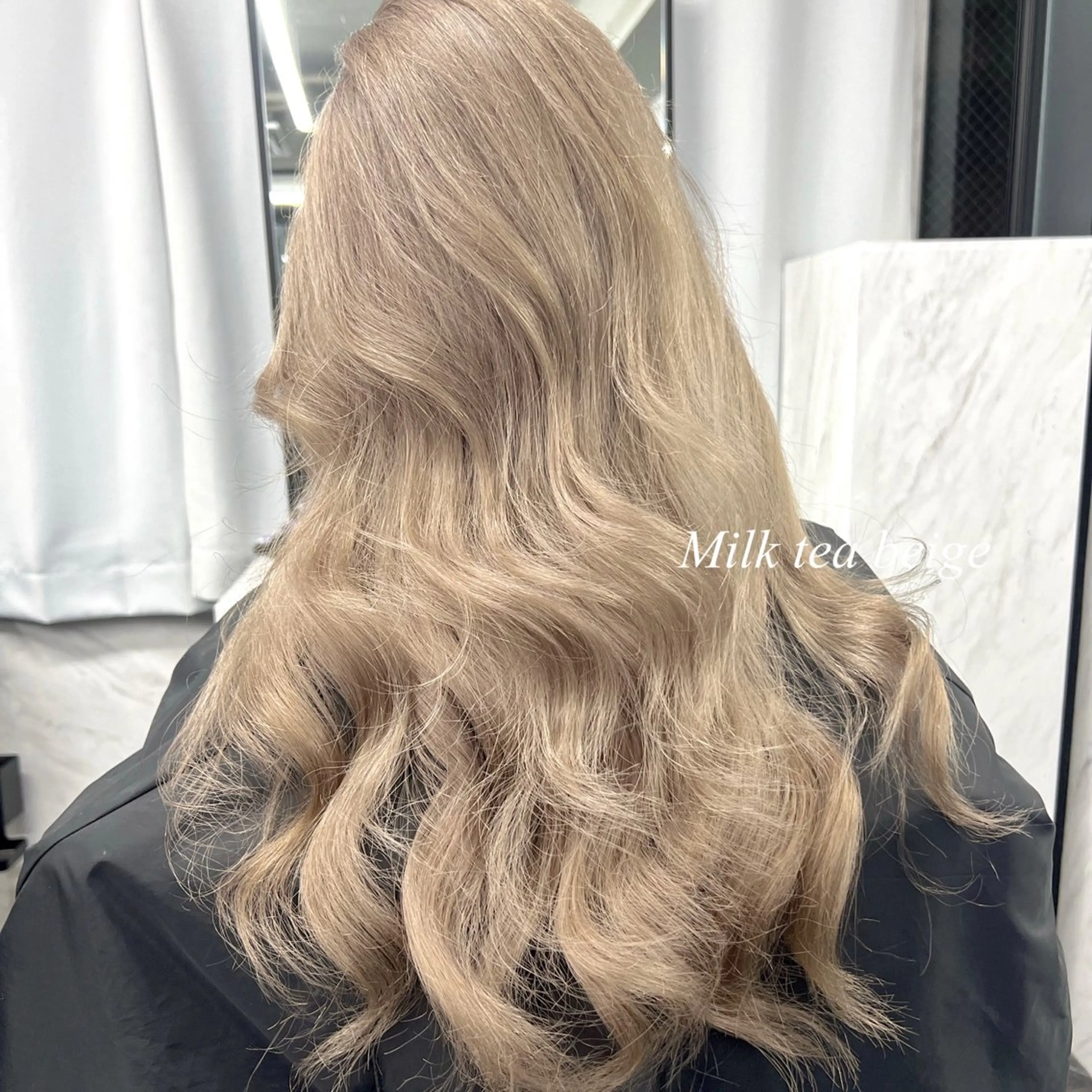 ロング カラー シールエクステ ハイトーンカラー エクステ エクステ シールエクステ特化 ハイトーン、NANAのヘアスタイル