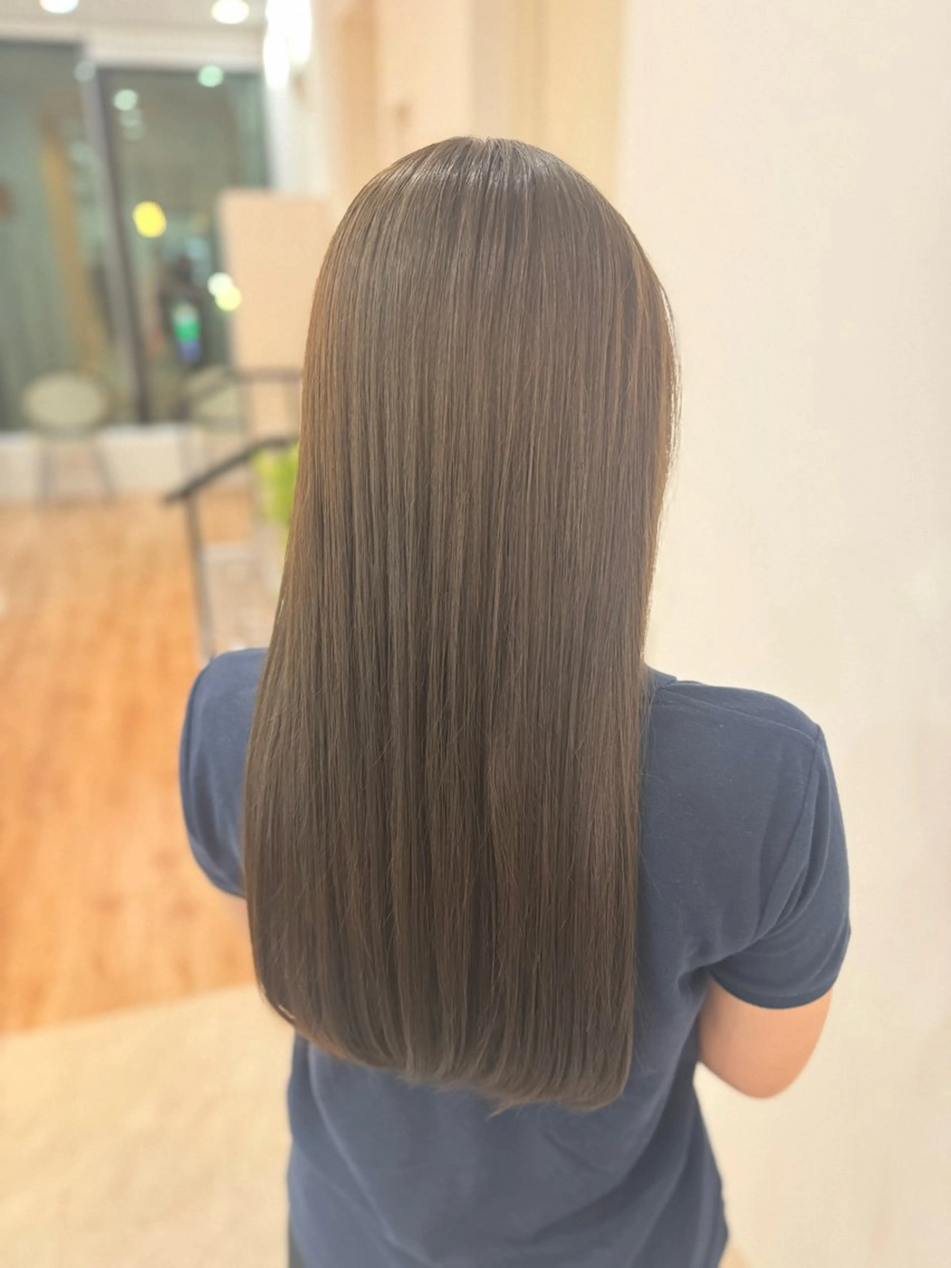 ロング ヘアカラー トリートメント little 並木通り店所属・川中 琉以のヘアスタイル