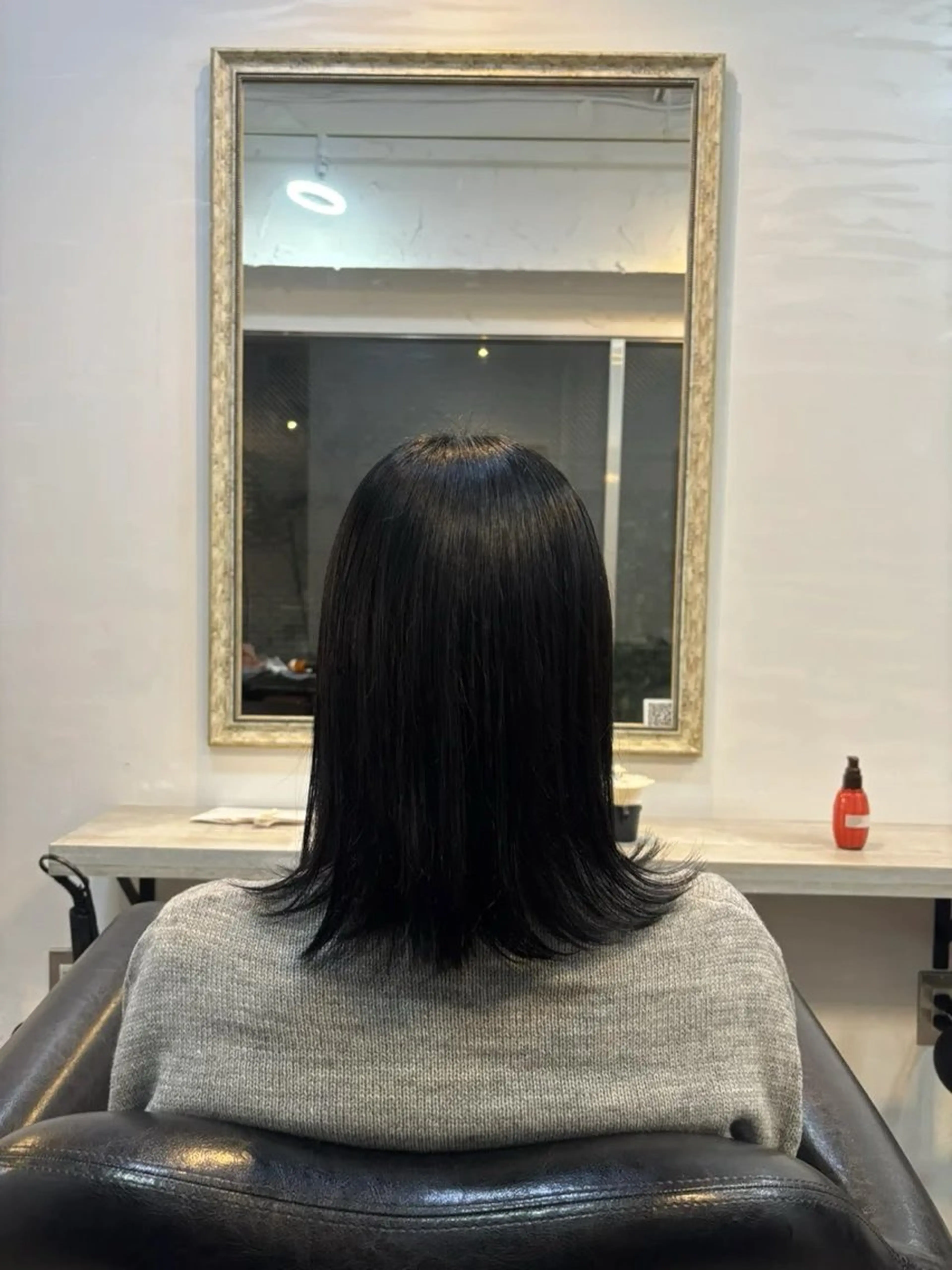 ミディアム カラー 外ハネヘア 髙木 雅子のヘアスタイル